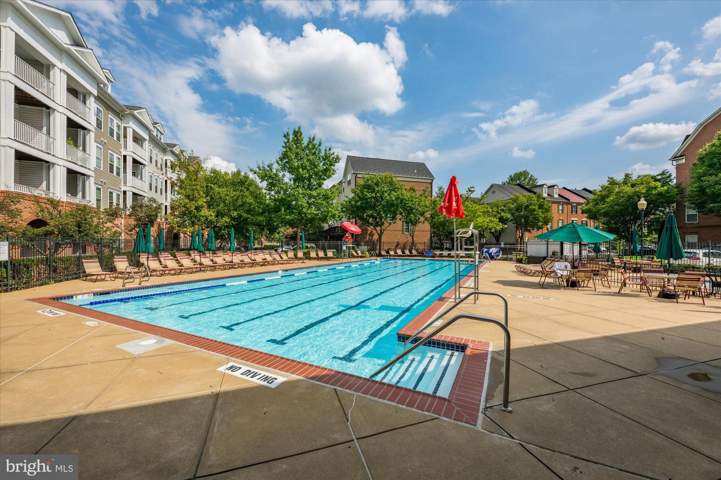 291 CAMERON STATION BLVD #102, ALEXANDRIA, Virginia 22304, 3 Bedrooms Bedrooms, ,2 BathroomsBathrooms,Residential,For sale,291 CAMERON STATION BLVD #102,VAAX2050558 MLS # VAAX2050558