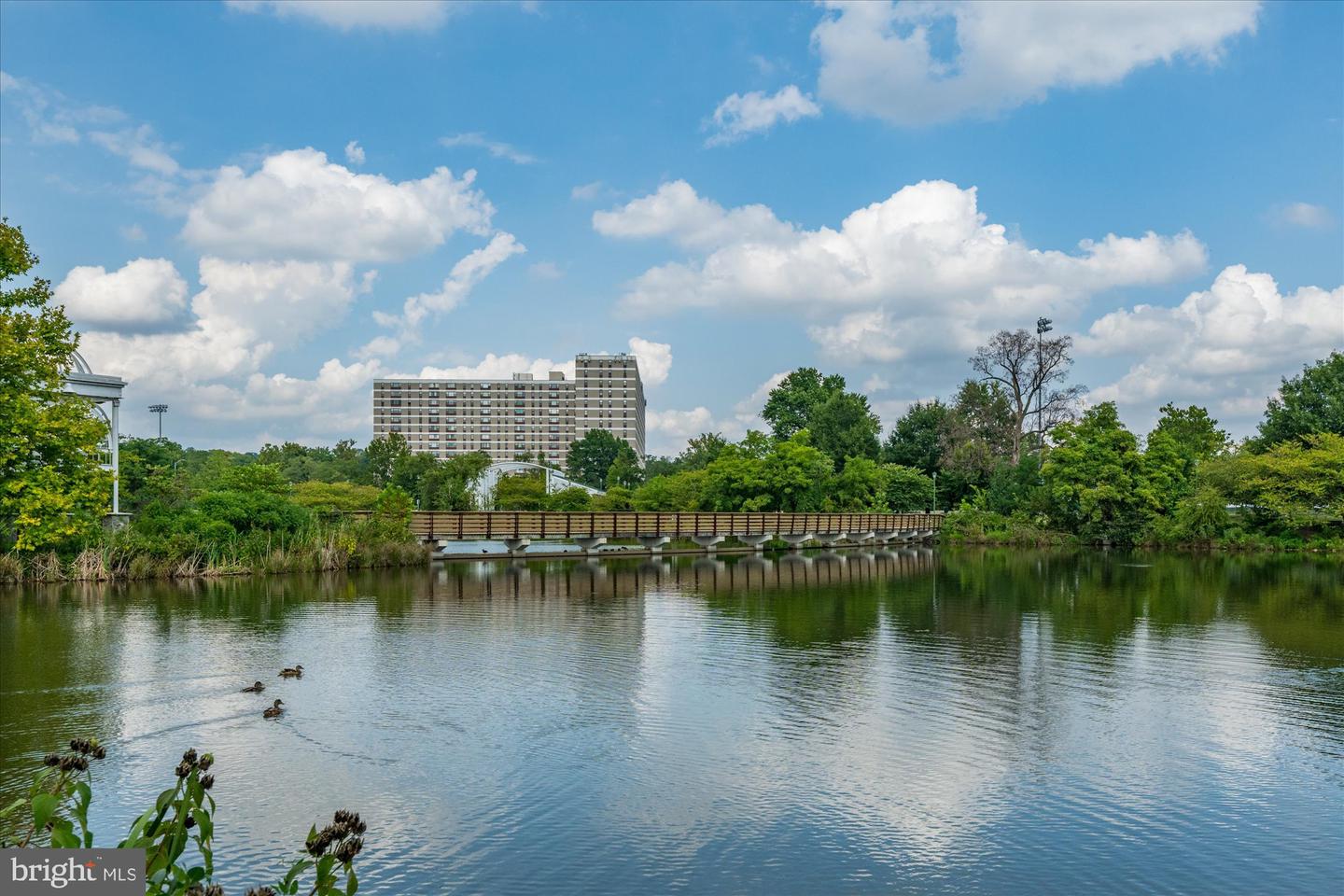 291 CAMERON STATION BLVD #102, ALEXANDRIA, Virginia 22304, 3 Bedrooms Bedrooms, ,2 BathroomsBathrooms,Residential,For sale,291 CAMERON STATION BLVD #102,VAAX2050558 MLS # VAAX2050558