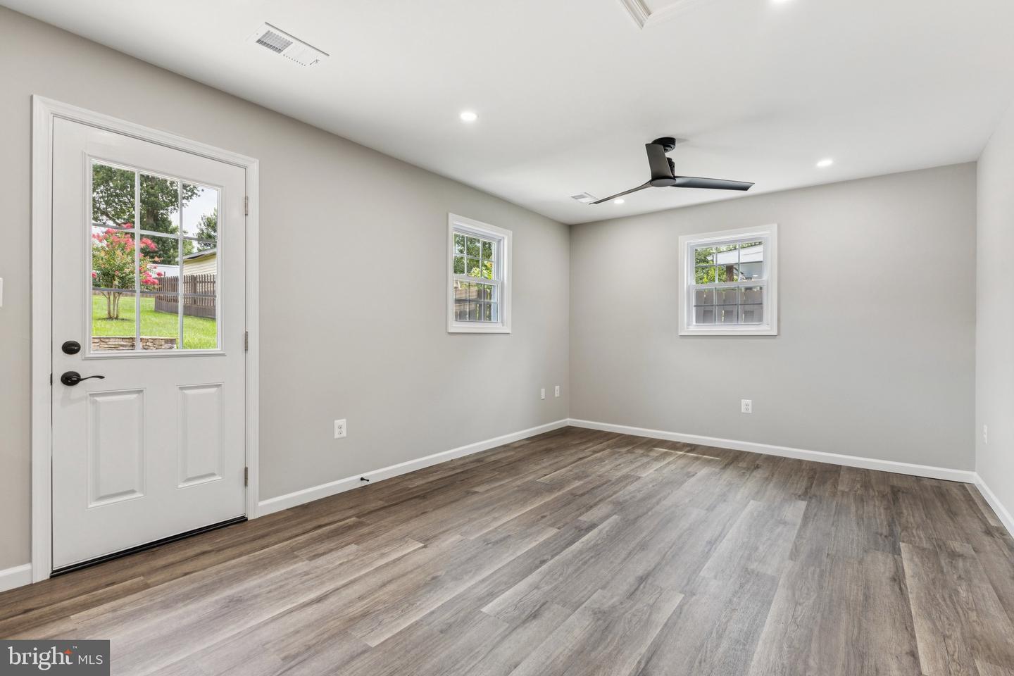 186 LAMBERT DR, MANASSAS PARK, Virginia 20111, 4 Bedrooms Bedrooms, 7 Rooms Rooms,3 BathroomsBathrooms,Residential,For sale,186 LAMBERT DR,VAMP2003384 MLS # VAMP2003384