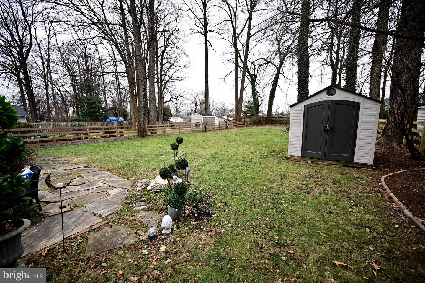 10833 WARWICK AVE, FAIRFAX, Virginia 22030, 3 Bedrooms Bedrooms, 12 Rooms Rooms,1 BathroomBathrooms,Residential,For sale,10833 WARWICK AVE,VAFC2007258 MLS # VAFC2007258