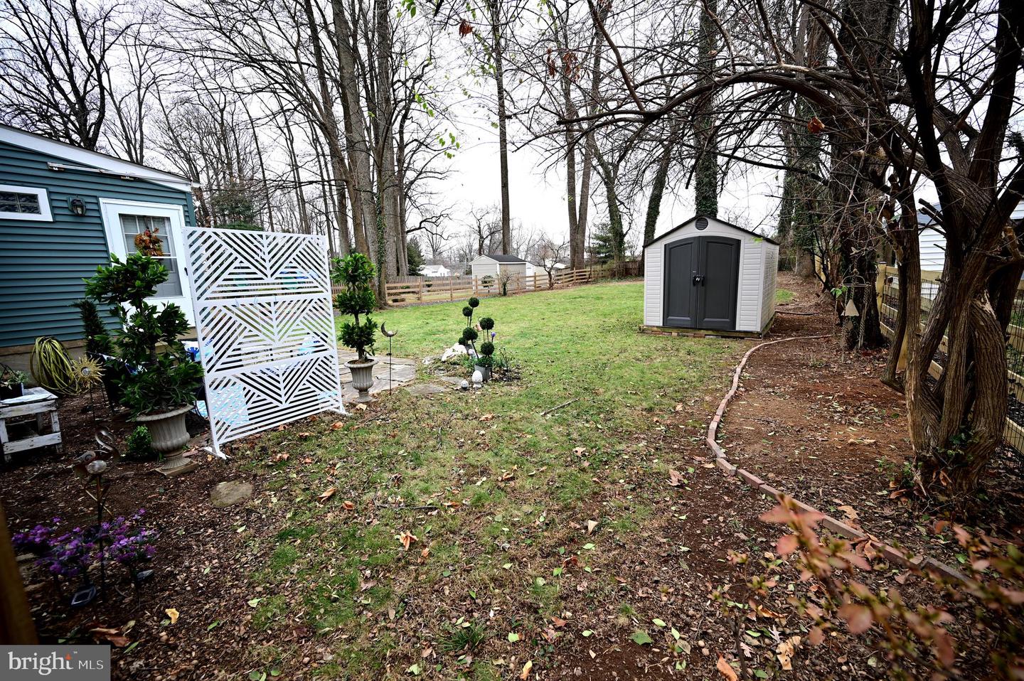 10833 WARWICK AVE, FAIRFAX, Virginia 22030, 3 Bedrooms Bedrooms, 12 Rooms Rooms,1 BathroomBathrooms,Residential,For sale,10833 WARWICK AVE,VAFC2007258 MLS # VAFC2007258