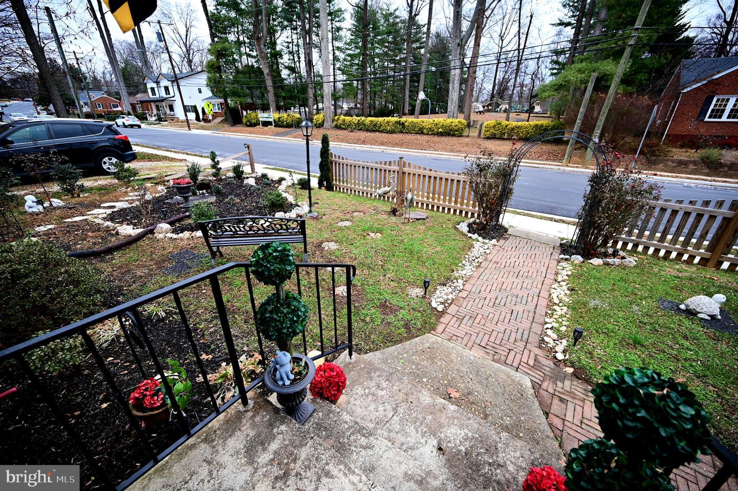 10833 WARWICK AVE, FAIRFAX, Virginia 22030, 3 Bedrooms Bedrooms, 12 Rooms Rooms,1 BathroomBathrooms,Residential,For sale,10833 WARWICK AVE,VAFC2007258 MLS # VAFC2007258