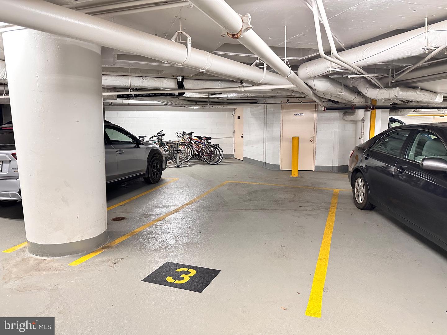 1200 CRYSTAL DR #214, ARLINGTON, Virginia 22202, 2 Bedrooms Bedrooms, ,1 BathroomBathrooms,Residential,For sale,1200 CRYSTAL DR #214,VAAR2066062 MLS # VAAR2066062