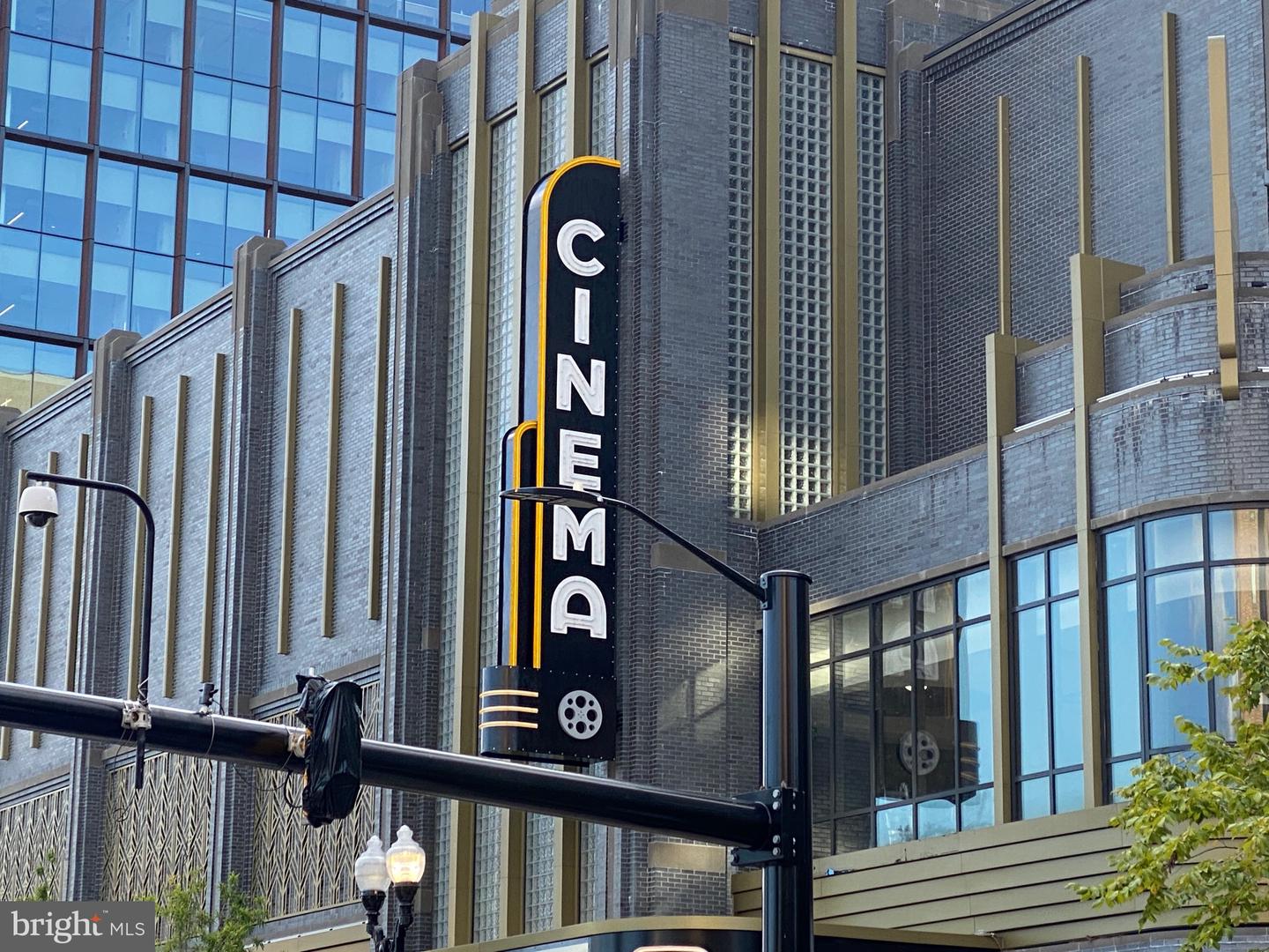 1200 CRYSTAL DR #214, ARLINGTON, Virginia 22202, 2 Bedrooms Bedrooms, ,1 BathroomBathrooms,Residential,For sale,1200 CRYSTAL DR #214,VAAR2066062 MLS # VAAR2066062