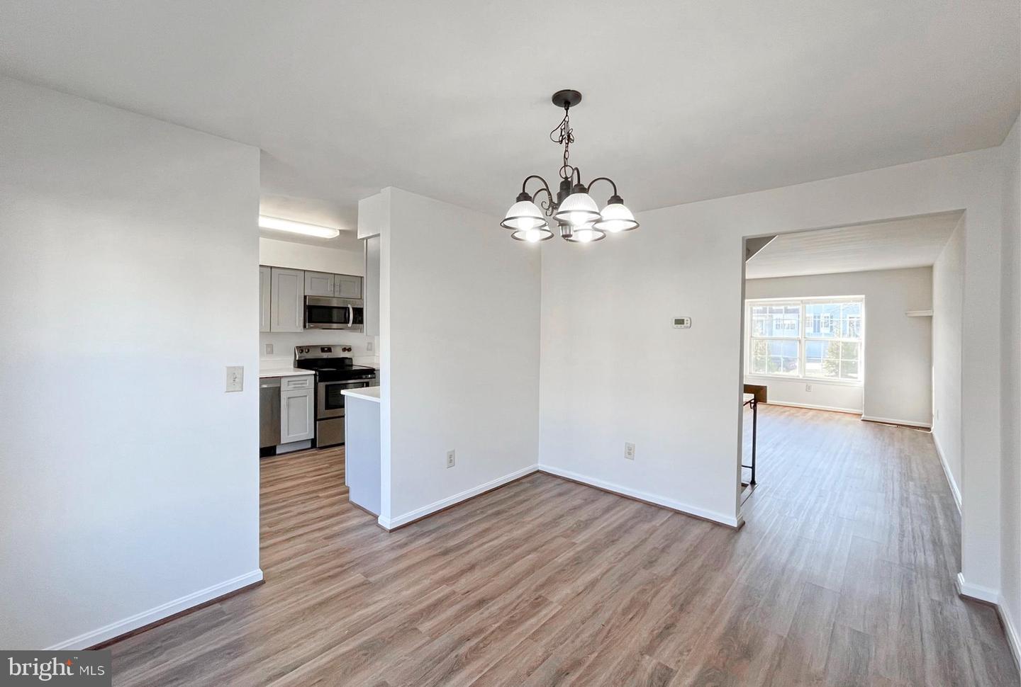 3350 OAKSHADE CT, FAIRFAX, Virginia 22033, 4 Bedrooms Bedrooms, ,3 BathroomsBathrooms,Residential,For sale,3350 OAKSHADE CT,VAFX2279806 MLS # VAFX2279806 3350 OAKSHADE CT, FAIRFAX, Virginia 22033, 4 Bedrooms Bedrooms, ,3 BathroomsBathrooms,Residential,For sale,3350 OAKSHADE CT,VAFX2279806 MLS # VAFX2279806