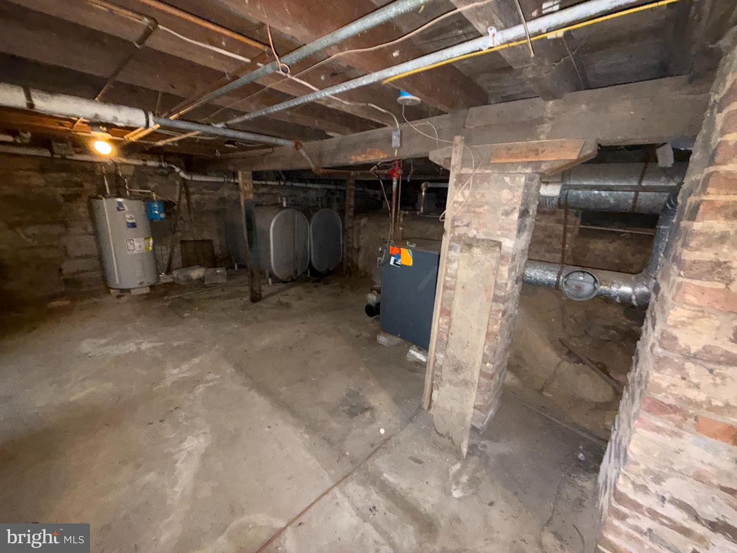 110 N MAIN ST, EDINBURG, Virginia 22824, 3 Bedrooms Bedrooms, ,2 BathroomsBathrooms,Residential,For sale,110 N MAIN ST,VASH2012910 MLS # VASH2012910