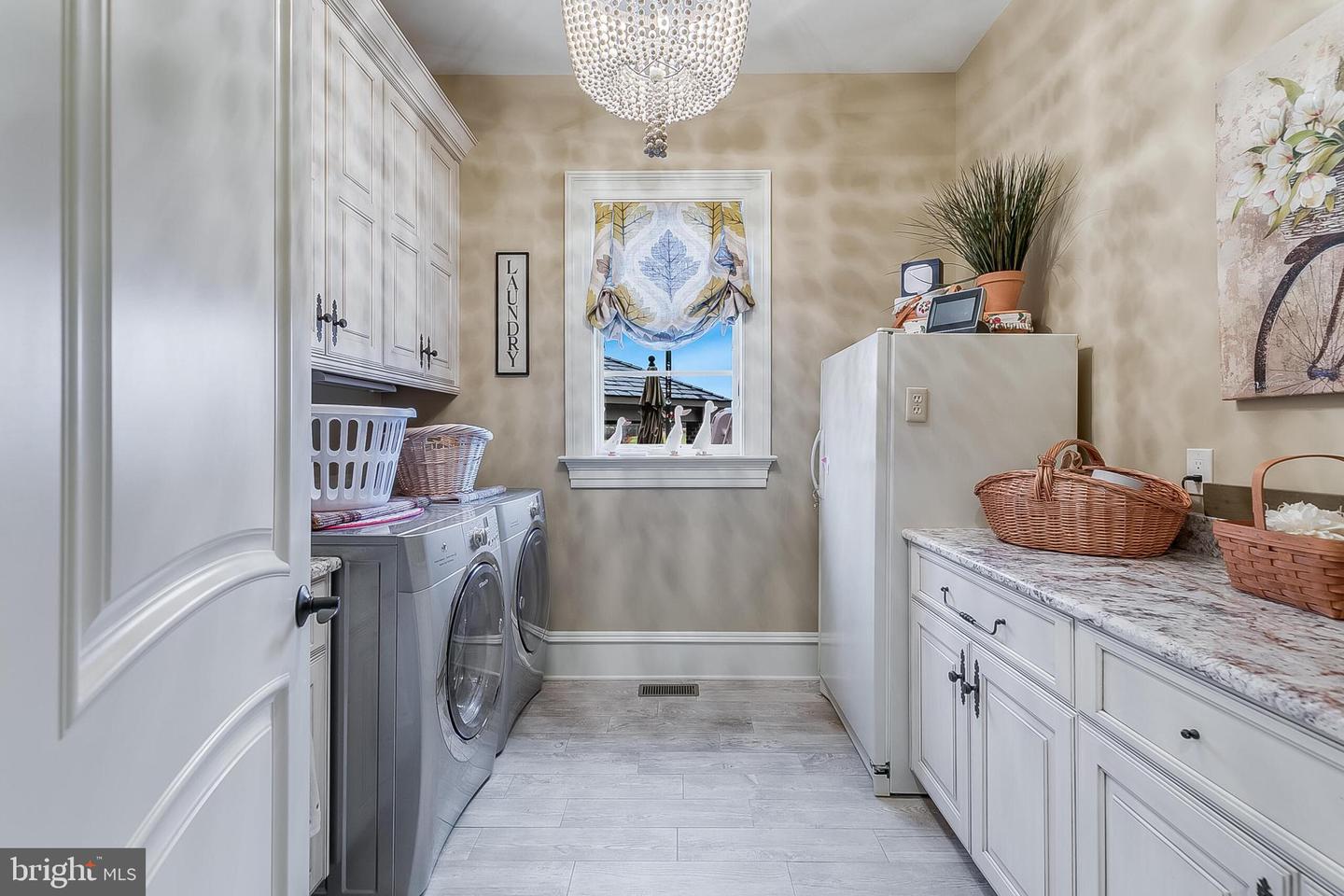 22665 CREIGHTON FARMS DR, LEESBURG, Virginia 20175, 6 Bedrooms Bedrooms, ,6 BathroomsBathrooms,Residential,For sale,22665 CREIGHTON FARMS DR,VALO2111060 MLS # VALO2111060