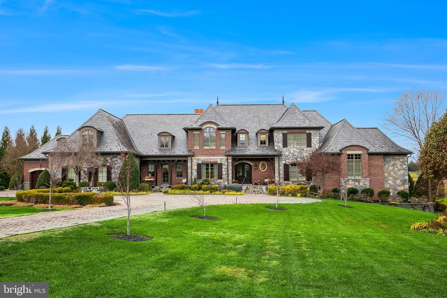 22665 CREIGHTON FARMS DR, LEESBURG, Virginia 20175, 6 Bedrooms Bedrooms, ,6 BathroomsBathrooms,Residential,For sale,22665 CREIGHTON FARMS DR,VALO2111060 MLS # VALO2111060