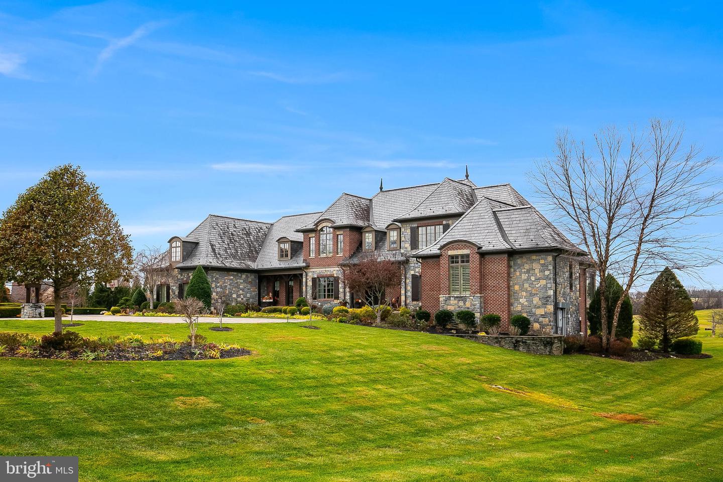 22665 CREIGHTON FARMS DR, LEESBURG, Virginia 20175, 6 Bedrooms Bedrooms, ,6 BathroomsBathrooms,Residential,For sale,22665 CREIGHTON FARMS DR,VALO2111060 MLS # VALO2111060