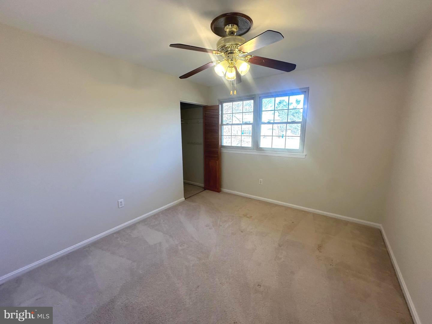 8601 KENILWORTH DR, SPRINGFIELD, Virginia 22151, 3 Bedrooms Bedrooms, 14 Rooms Rooms,2 BathroomsBathrooms,Residential,For sale,8601 KENILWORTH DR,VAFX2280670 MLS # VAFX2280670