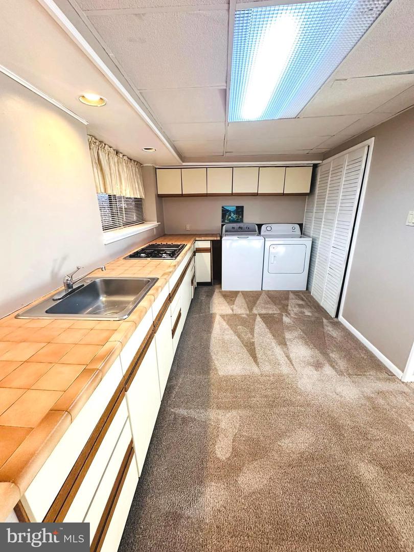 8601 KENILWORTH DR, SPRINGFIELD, Virginia 22151, 3 Bedrooms Bedrooms, 14 Rooms Rooms,2 BathroomsBathrooms,Residential,For sale,8601 KENILWORTH DR,VAFX2280670 MLS # VAFX2280670