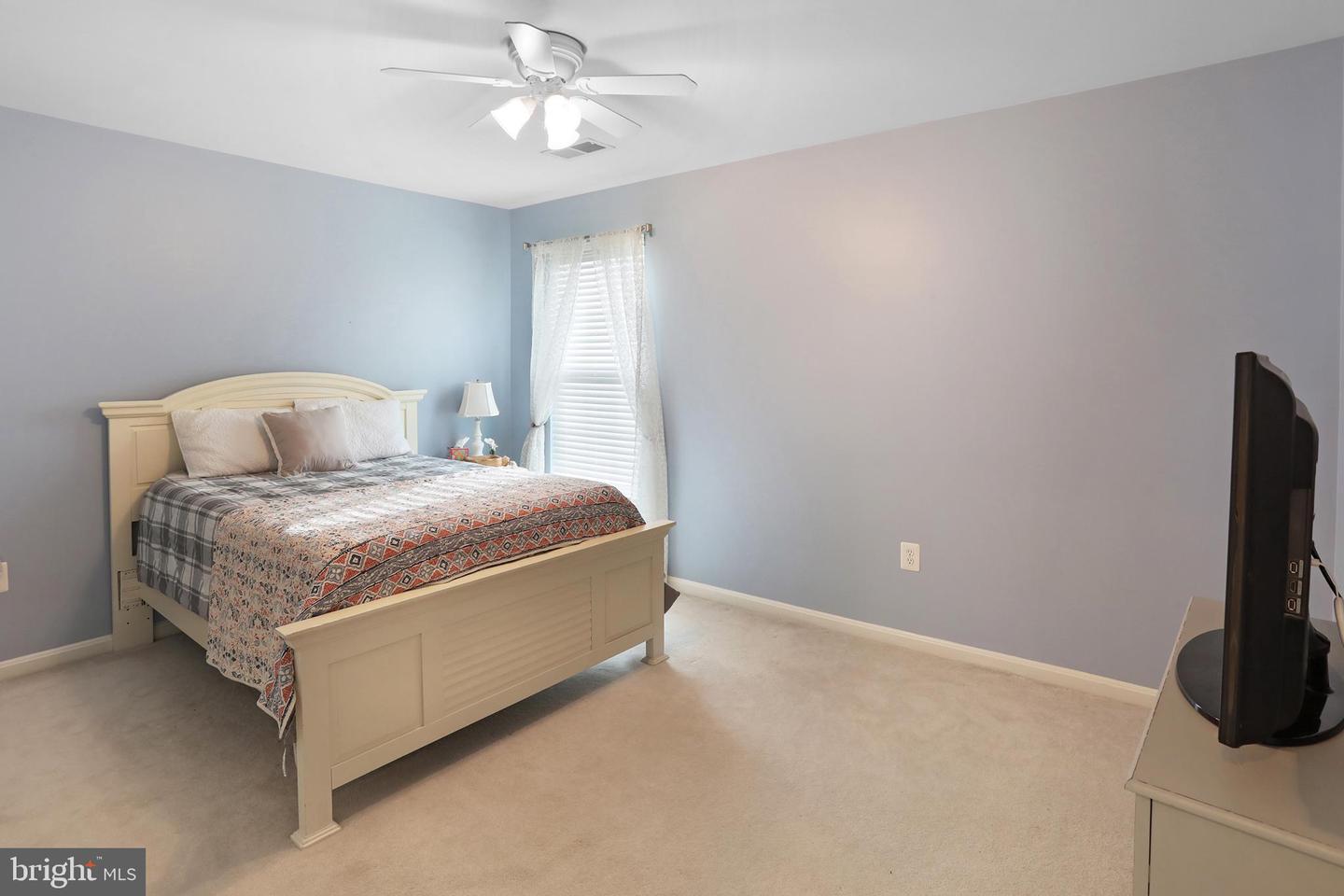 17239 GREENWOOD DR, ROUND HILL, Virginia 20141, 4 Bedrooms Bedrooms, ,2 BathroomsBathrooms,Residential,For sale,17239 GREENWOOD DR,VALO2111886 MLS # VALO2111886