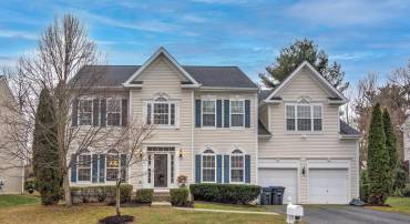 17239 GREENWOOD DR, ROUND HILL, Virginia 20141, 4 Bedrooms Bedrooms, ,2 BathroomsBathrooms,Residential,For sale,17239 GREENWOOD DR,VALO2111886 MLS # VALO2111886