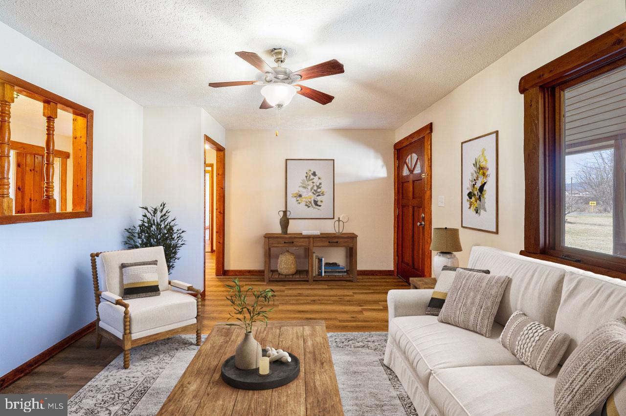 321 HONEYVILLE RD, STANLEY, Virginia 22851, 3 Bedrooms Bedrooms, ,2 BathroomsBathrooms,Residential,For sale,321 HONEYVILLE RD,VAPA2005696 MLS # VAPA2005696