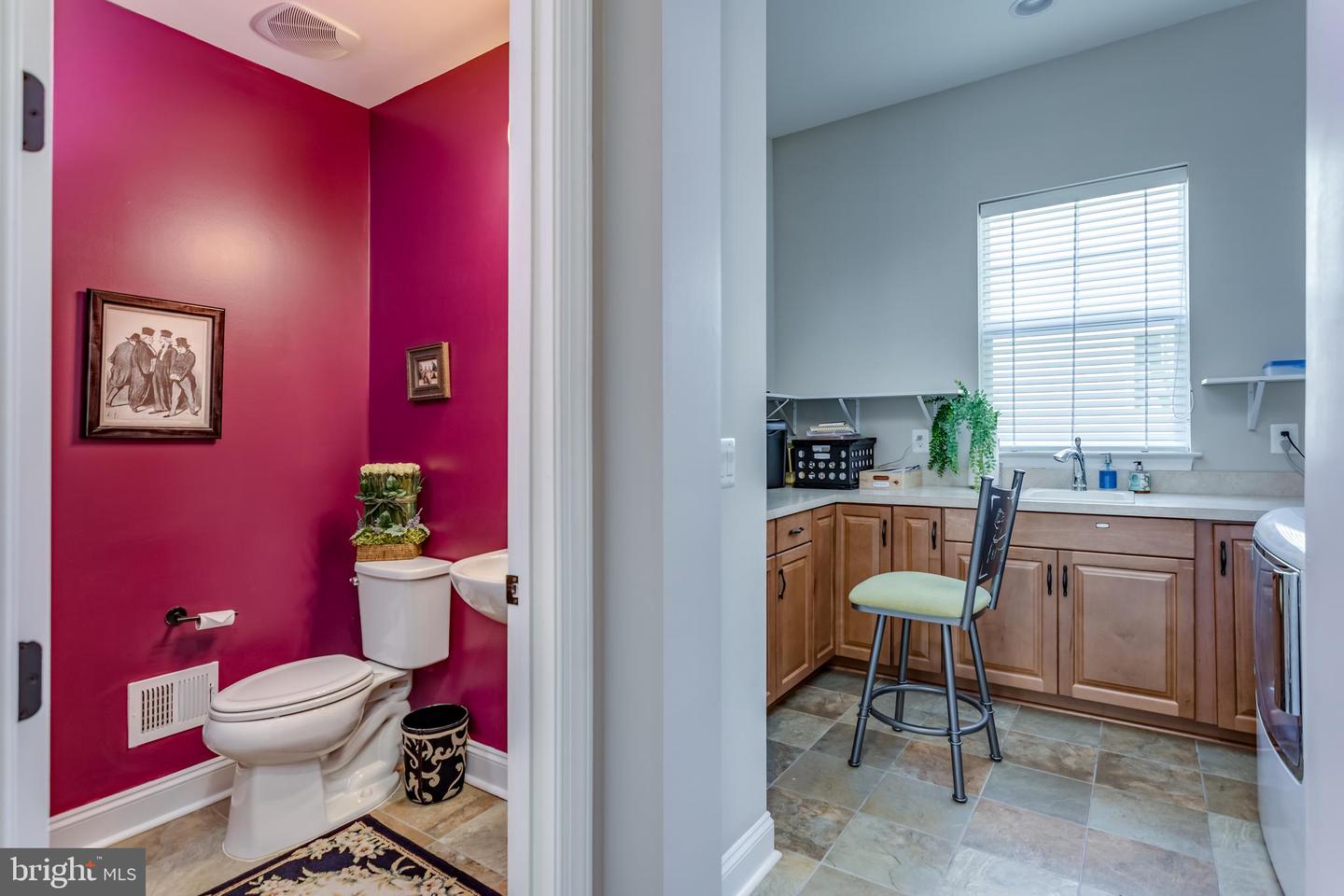 114 TURNSTONE LN, LAKE FREDERICK, Virginia 22630, 3 Bedrooms Bedrooms, ,3 BathroomsBathrooms,Residential,For sale,114 TURNSTONE LN,VAFV2038318 MLS # VAFV2038318