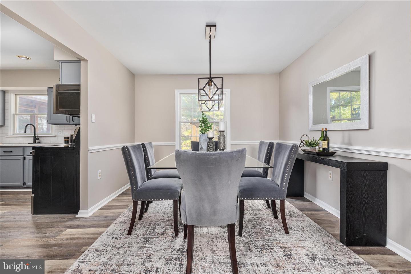 13170 AUTUMN HILL LN, HERNDON, Virginia 20171, 4 Bedrooms Bedrooms, 16 Rooms Rooms,3 BathroomsBathrooms,Residential,For sale,13170 AUTUMN HILL LN,VAFX2281426 MLS # VAFX2281426 13170 AUTUMN HILL LN, HERNDON, Virginia 20171, 4 Bedrooms Bedrooms, 16 Rooms Rooms,3 BathroomsBathrooms,Residential,For sale,13170 AUTUMN HILL LN,VAFX2281426 MLS # VAFX2281426