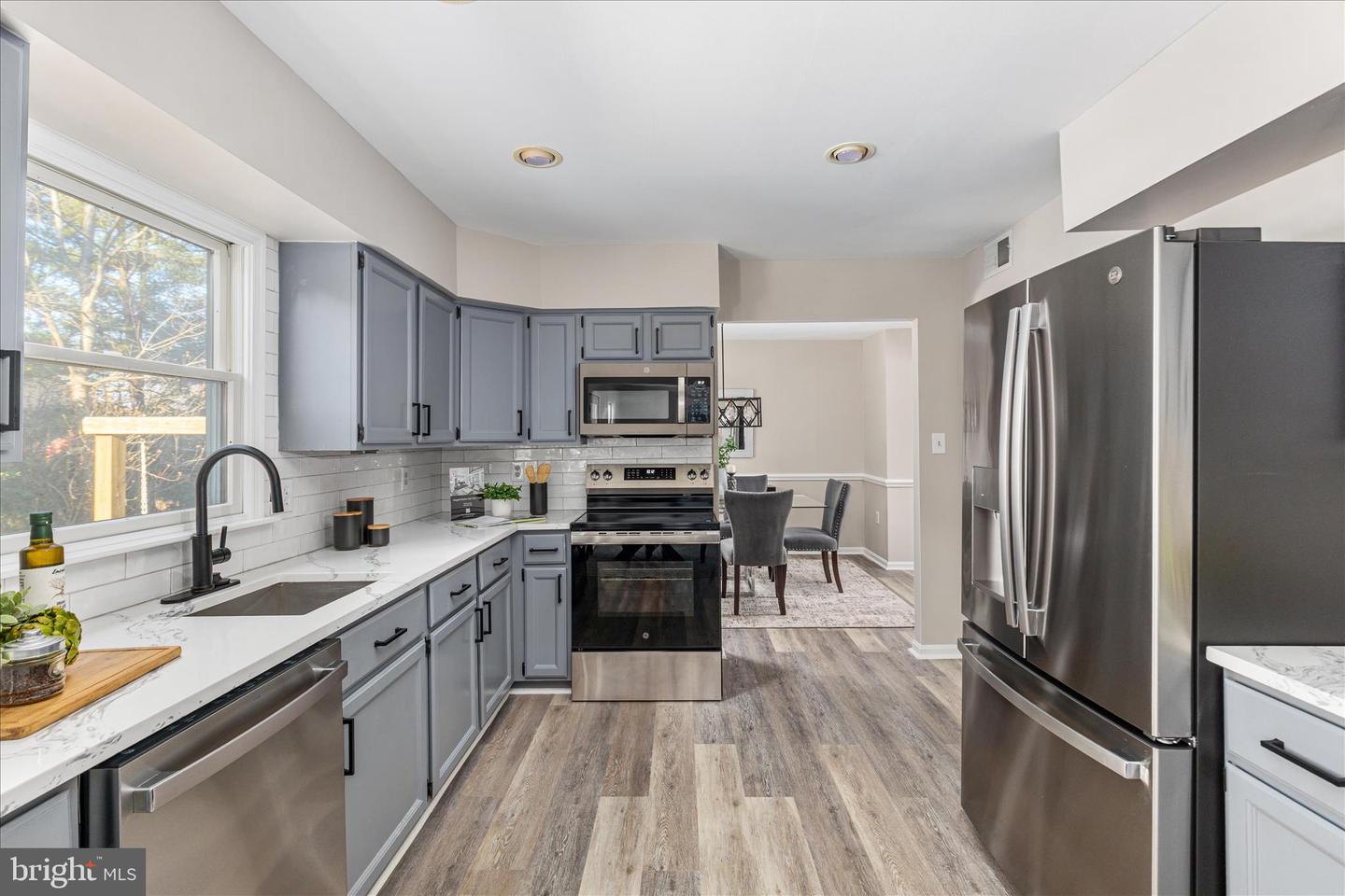 13170 AUTUMN HILL LN, HERNDON, Virginia 20171, 4 Bedrooms Bedrooms, 16 Rooms Rooms,3 BathroomsBathrooms,Residential,For sale,13170 AUTUMN HILL LN,VAFX2281426 MLS # VAFX2281426 13170 AUTUMN HILL LN, HERNDON, Virginia 20171, 4 Bedrooms Bedrooms, 16 Rooms Rooms,3 BathroomsBathrooms,Residential,For sale,13170 AUTUMN HILL LN,VAFX2281426 MLS # VAFX2281426