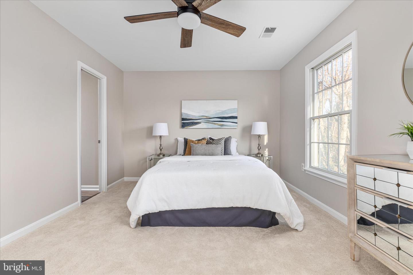 13170 AUTUMN HILL LN, HERNDON, Virginia 20171, 4 Bedrooms Bedrooms, 16 Rooms Rooms,3 BathroomsBathrooms,Residential,For sale,13170 AUTUMN HILL LN,VAFX2281426 MLS # VAFX2281426 13170 AUTUMN HILL LN, HERNDON, Virginia 20171, 4 Bedrooms Bedrooms, 16 Rooms Rooms,3 BathroomsBathrooms,Residential,For sale,13170 AUTUMN HILL LN,VAFX2281426 MLS # VAFX2281426