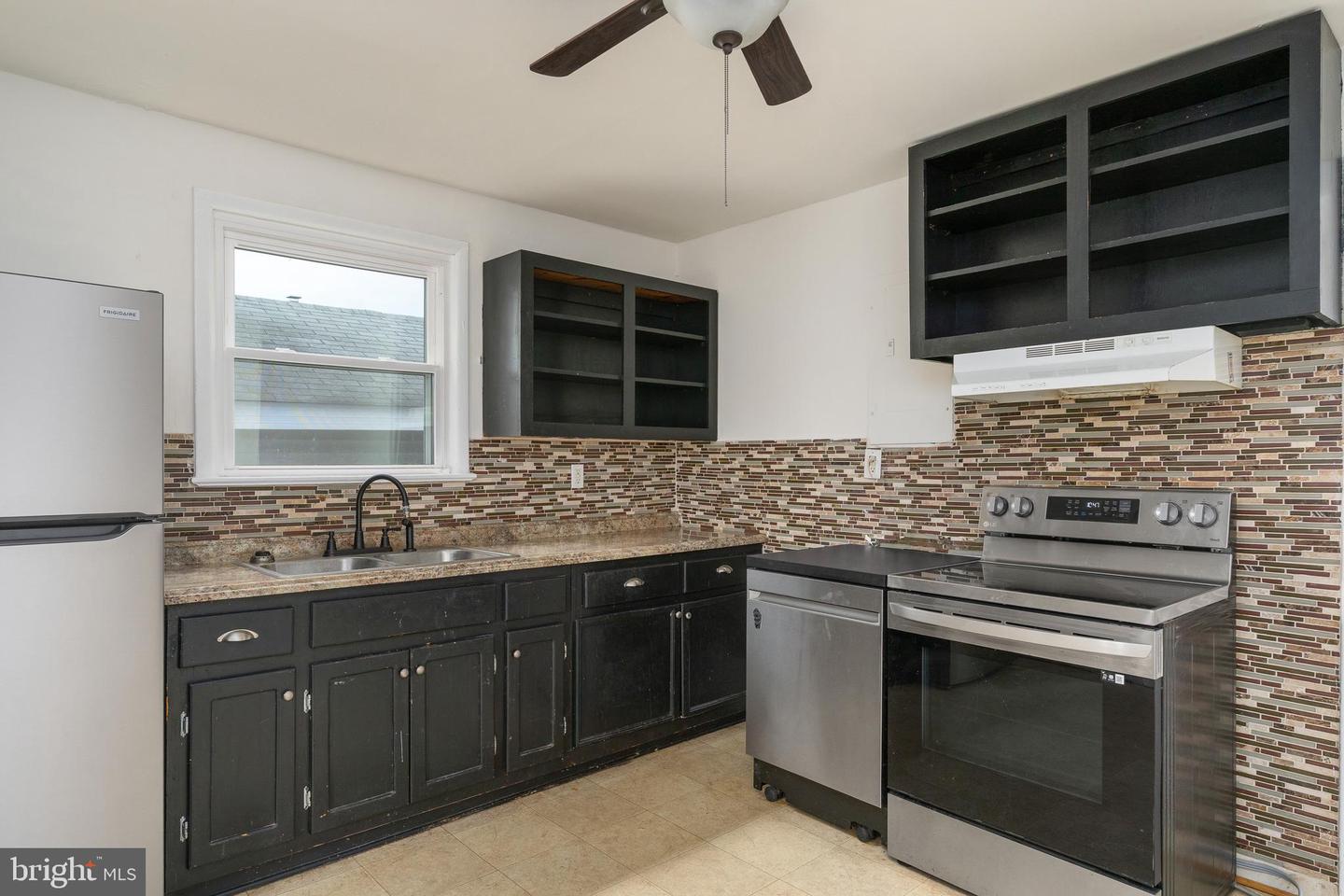 203 FRAZIER ST, FREDERICKSBURG, Virginia 22401, 4 Bedrooms Bedrooms, ,2 BathroomsBathrooms,Residential,For sale,203 FRAZIER ST,VAFB2009330 MLS # VAFB2009330 203 FRAZIER ST, FREDERICKSBURG, Virginia 22401, 4 Bedrooms Bedrooms, ,2 BathroomsBathrooms,Residential,For sale,203 FRAZIER ST,VAFB2009330 MLS # VAFB2009330