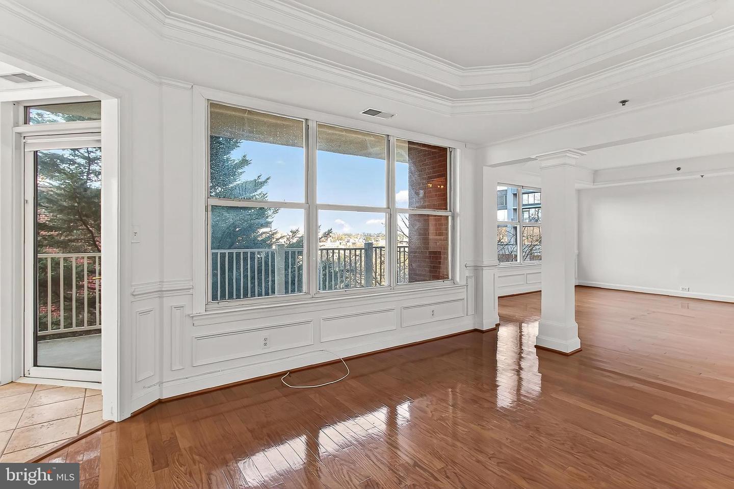 1555 N COLONIAL TER #500, ARLINGTON, Virginia 22209, 2 Bedrooms Bedrooms, ,2 BathroomsBathrooms,Residential,For sale,1555 N COLONIAL TER #500,VAAR2066514 MLS # VAAR2066514