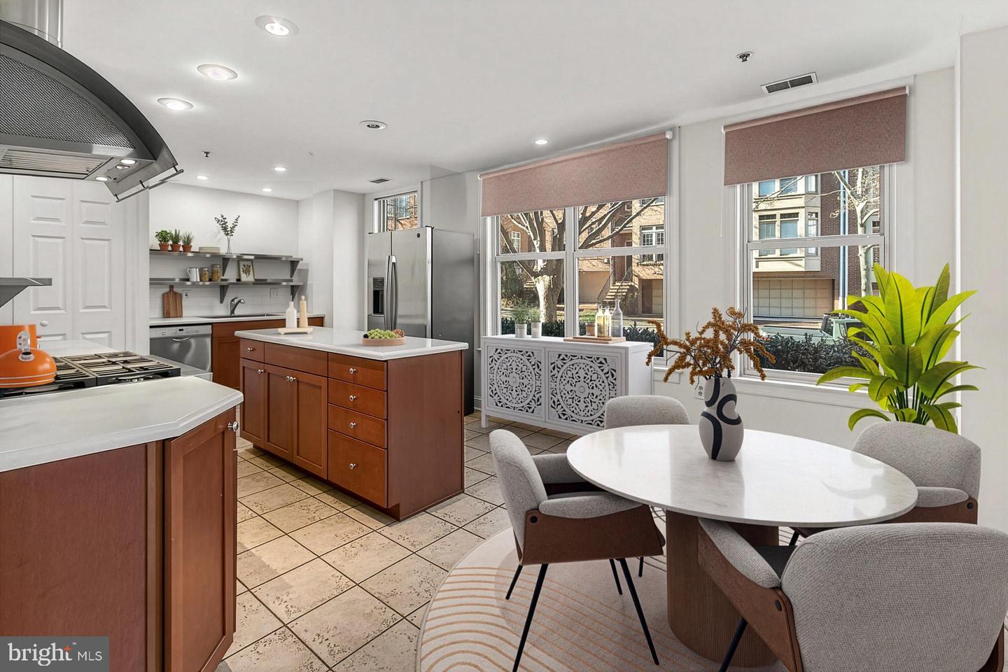 1555 N COLONIAL TER #500, ARLINGTON, Virginia 22209, 2 Bedrooms Bedrooms, ,2 BathroomsBathrooms,Residential,For sale,1555 N COLONIAL TER #500,VAAR2066514 MLS # VAAR2066514