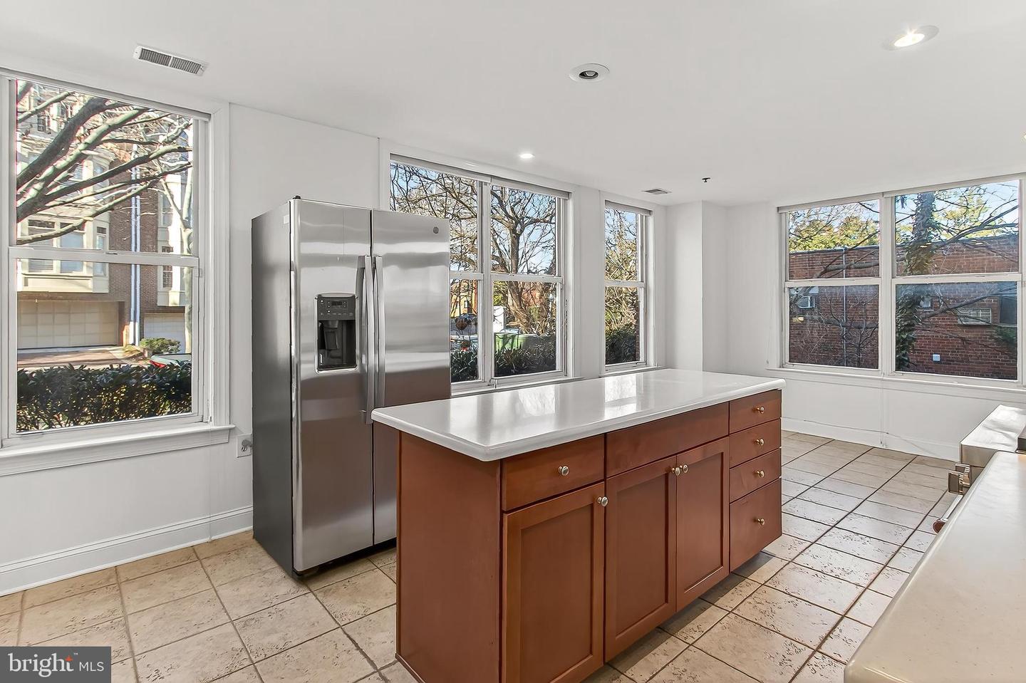 1555 N COLONIAL TER #500, ARLINGTON, Virginia 22209, 2 Bedrooms Bedrooms, ,2 BathroomsBathrooms,Residential,For sale,1555 N COLONIAL TER #500,VAAR2066514 MLS # VAAR2066514