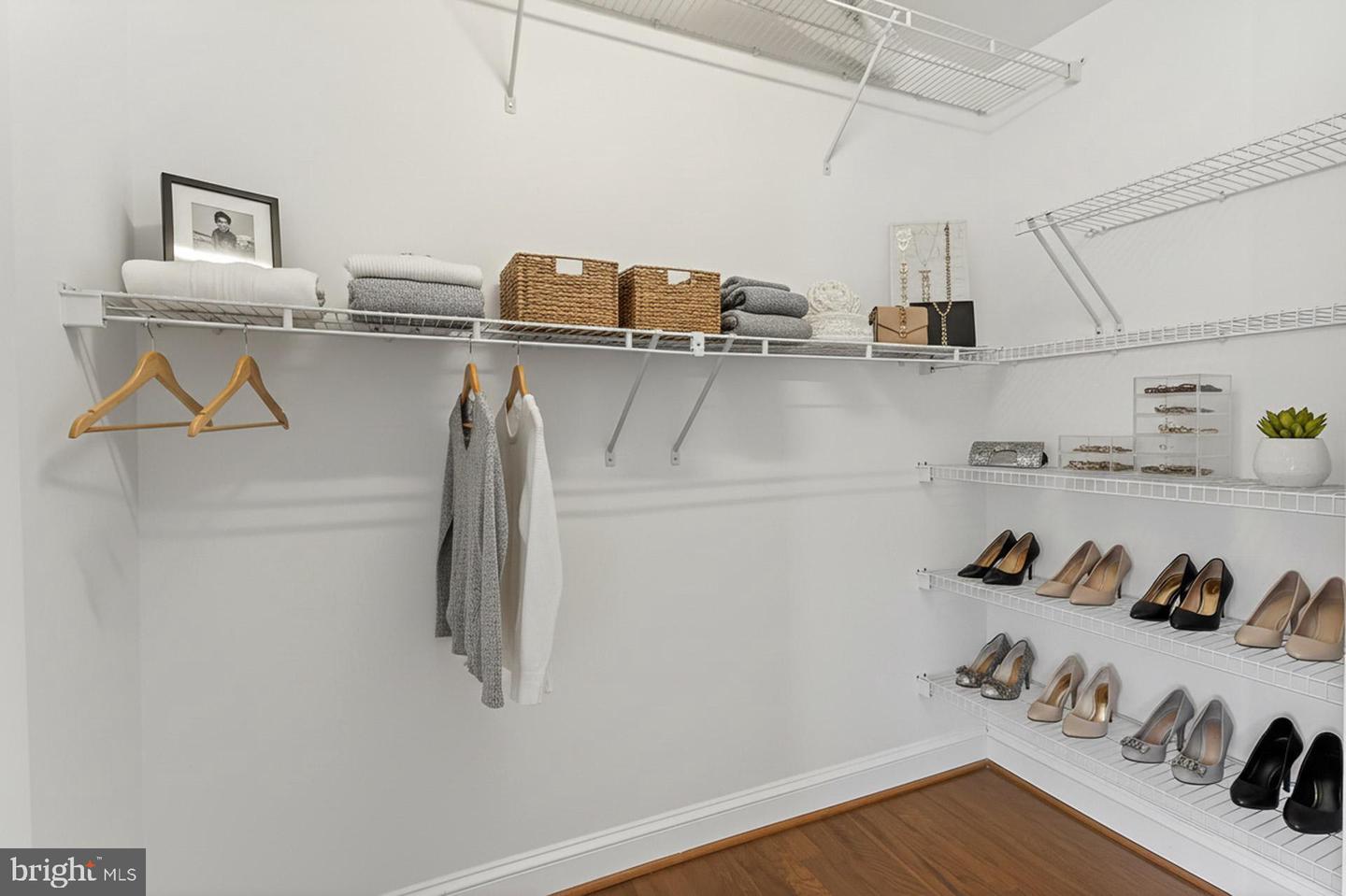 1555 N COLONIAL TER #500, ARLINGTON, Virginia 22209, 2 Bedrooms Bedrooms, ,2 BathroomsBathrooms,Residential,For sale,1555 N COLONIAL TER #500,VAAR2066514 MLS # VAAR2066514