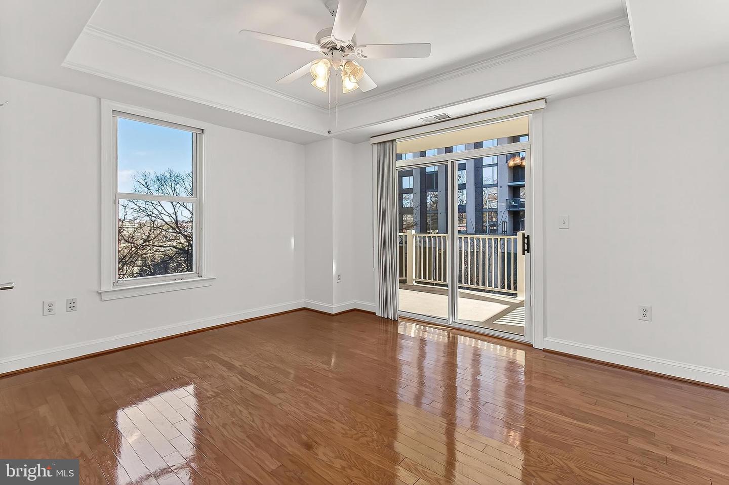 1555 N COLONIAL TER #500, ARLINGTON, Virginia 22209, 2 Bedrooms Bedrooms, ,2 BathroomsBathrooms,Residential,For sale,1555 N COLONIAL TER #500,VAAR2066514 MLS # VAAR2066514