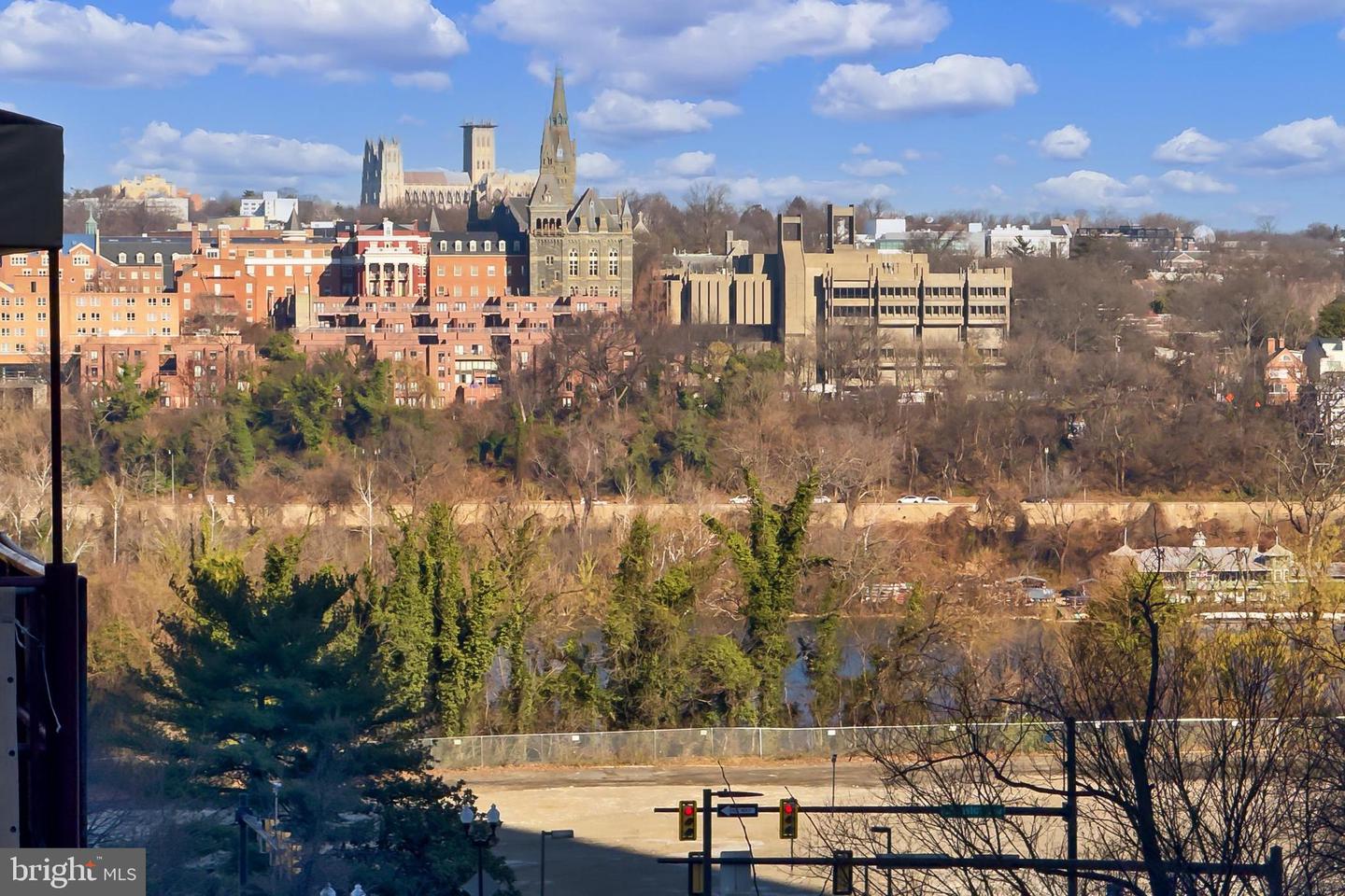 1555 N COLONIAL TER #500, ARLINGTON, Virginia 22209, 2 Bedrooms Bedrooms, ,2 BathroomsBathrooms,Residential,For sale,1555 N COLONIAL TER #500,VAAR2066514 MLS # VAAR2066514