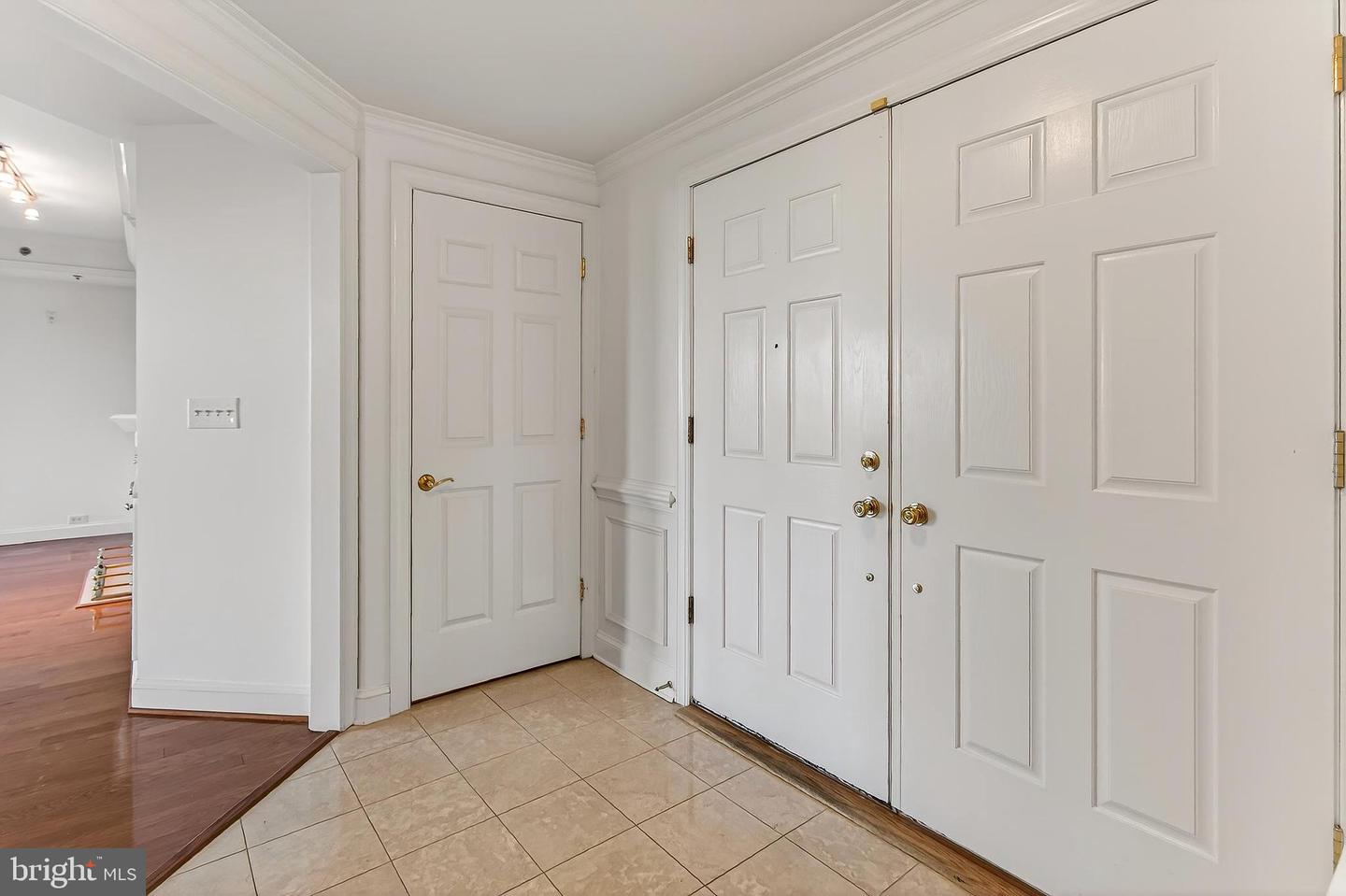 1555 N COLONIAL TER #500, ARLINGTON, Virginia 22209, 2 Bedrooms Bedrooms, ,2 BathroomsBathrooms,Residential,For sale,1555 N COLONIAL TER #500,VAAR2066514 MLS # VAAR2066514