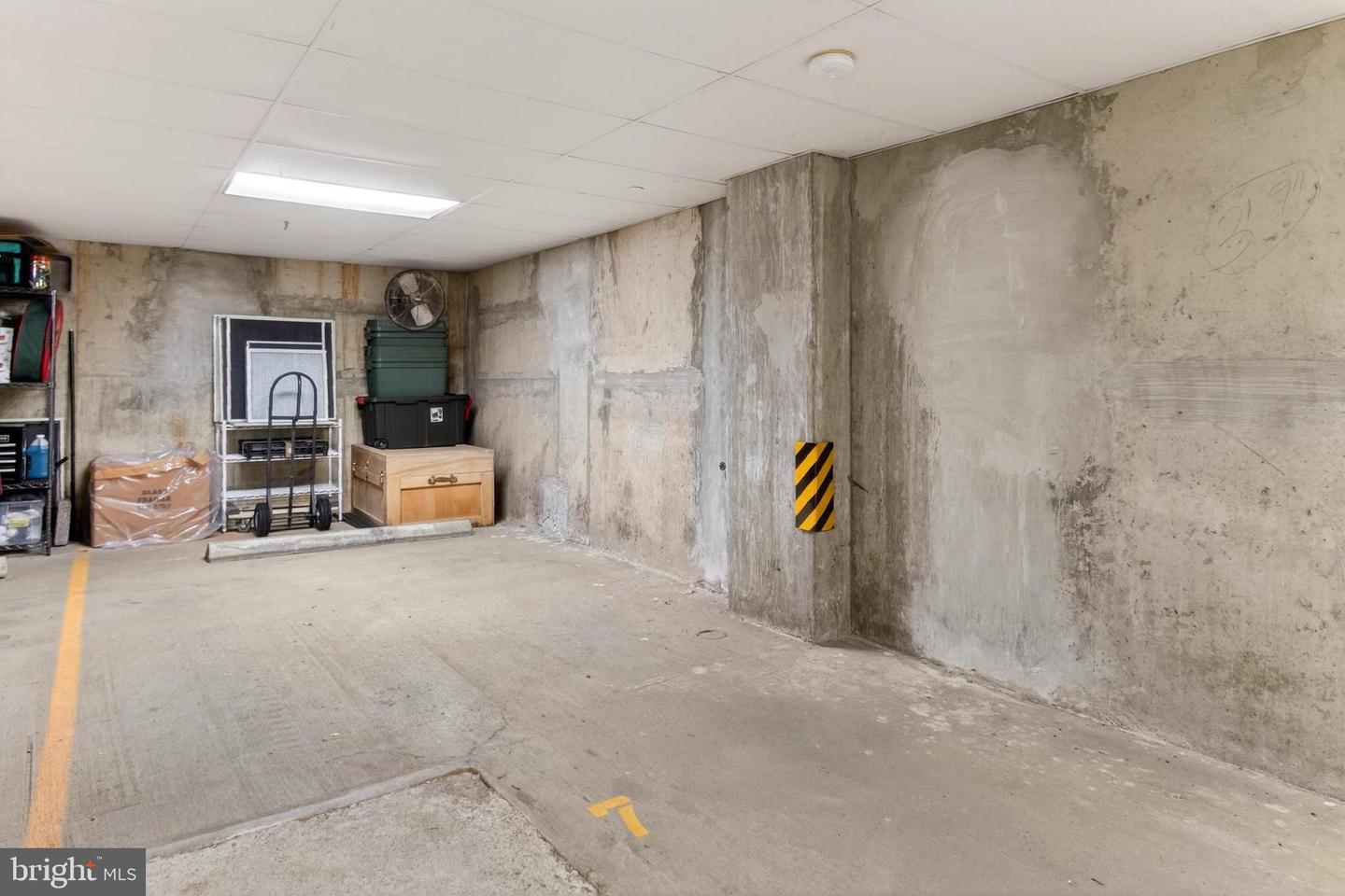 1555 N COLONIAL TER #500, ARLINGTON, Virginia 22209, 2 Bedrooms Bedrooms, ,2 BathroomsBathrooms,Residential,For sale,1555 N COLONIAL TER #500,VAAR2066514 MLS # VAAR2066514