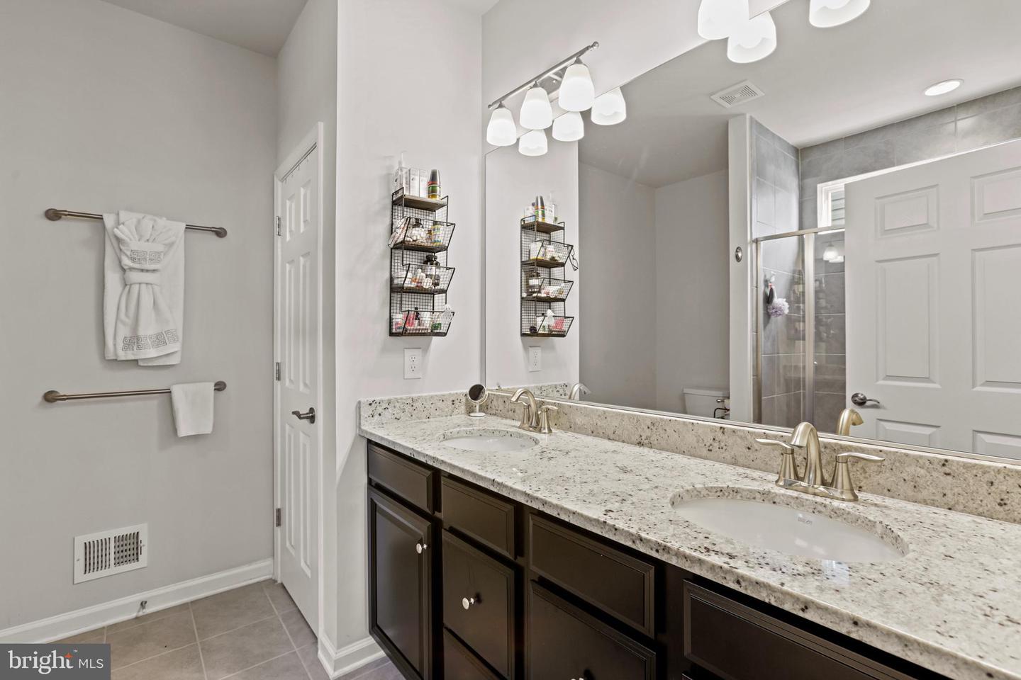 5 MCQUARIE DR, FREDERICKSBURG, Virginia 22406, 3 Bedrooms Bedrooms, 13 Rooms Rooms,3 BathroomsBathrooms,Residential,For sale,5 MCQUARIE DR,VAST2044506 MLS # VAST2044506