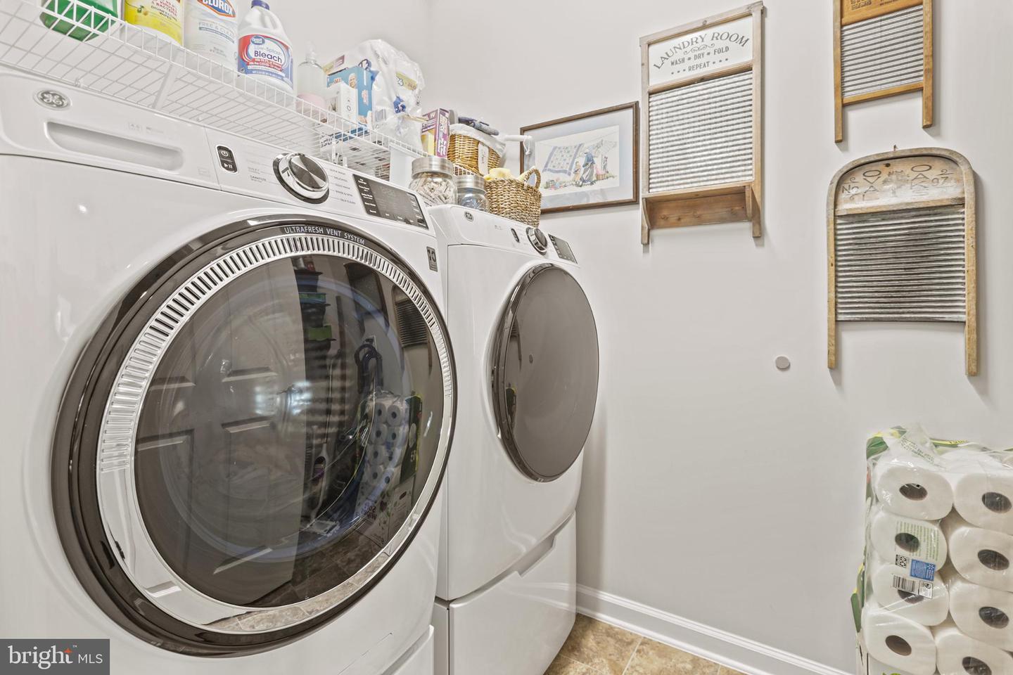 5 MCQUARIE DR, FREDERICKSBURG, Virginia 22406, 3 Bedrooms Bedrooms, 13 Rooms Rooms,3 BathroomsBathrooms,Residential,For sale,5 MCQUARIE DR,VAST2044506 MLS # VAST2044506