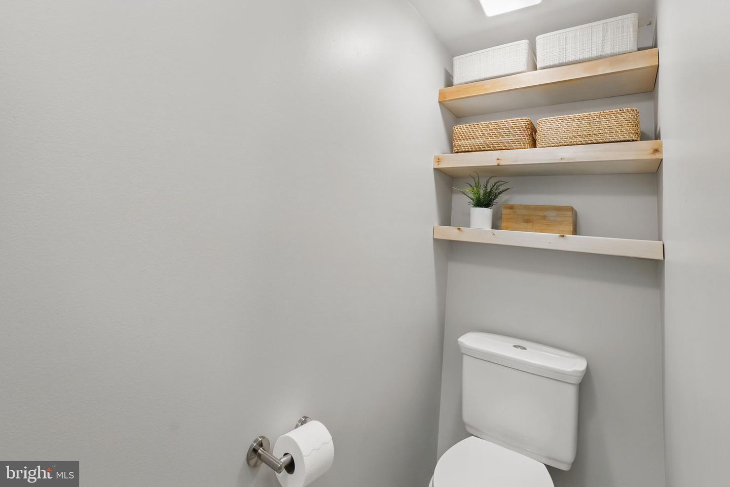 3611 38TH ST NW #209, WASHINGTON, District Of Columbia 20016, 1 Bedroom Bedrooms, ,1 BathroomBathrooms,Residential,For sale,3611 38TH ST NW #209,DCDC2233788 MLS # DCDC2233788