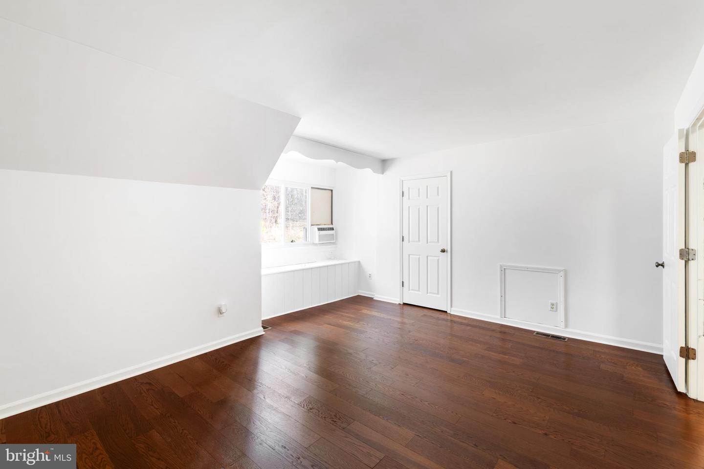 1533 LAKE FOREST DR, CHARLOTTESVILLE, Virginia 22901, 5 Bedrooms Bedrooms, 12 Rooms Rooms,2 BathroomsBathrooms,Residential,For sale,1533 LAKE FOREST DR,VAAB2001126 MLS # VAAB2001126 1533 LAKE FOREST DR, CHARLOTTESVILLE, Virginia 22901, 5 Bedrooms Bedrooms, 12 Rooms Rooms,2 BathroomsBathrooms,Residential,For sale,1533 LAKE FOREST DR,VAAB2001126 MLS # VAAB2001126