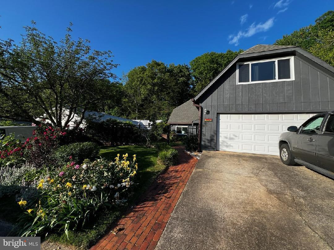 1533 LAKE FOREST DR, CHARLOTTESVILLE, Virginia 22901, 5 Bedrooms Bedrooms, 12 Rooms Rooms,2 BathroomsBathrooms,Residential,For sale,1533 LAKE FOREST DR,VAAB2001126 MLS # VAAB2001126 1533 LAKE FOREST DR, CHARLOTTESVILLE, Virginia 22901, 5 Bedrooms Bedrooms, 12 Rooms Rooms,2 BathroomsBathrooms,Residential,For sale,1533 LAKE FOREST DR,VAAB2001126 MLS # VAAB2001126