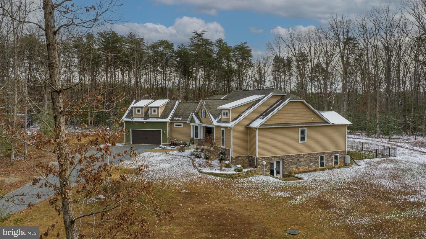 2407 BUTLER RD, BEAVERDAM, Virginia 23015, 4 Bedrooms Bedrooms, ,3 BathroomsBathrooms,Residential,For sale,2407 BUTLER RD,VASP2038090 MLS # VASP2038090 2407 BUTLER RD, BEAVERDAM, Virginia 23015, 4 Bedrooms Bedrooms, ,3 BathroomsBathrooms,Residential,For sale,2407 BUTLER RD,VASP2038090 MLS # VASP2038090