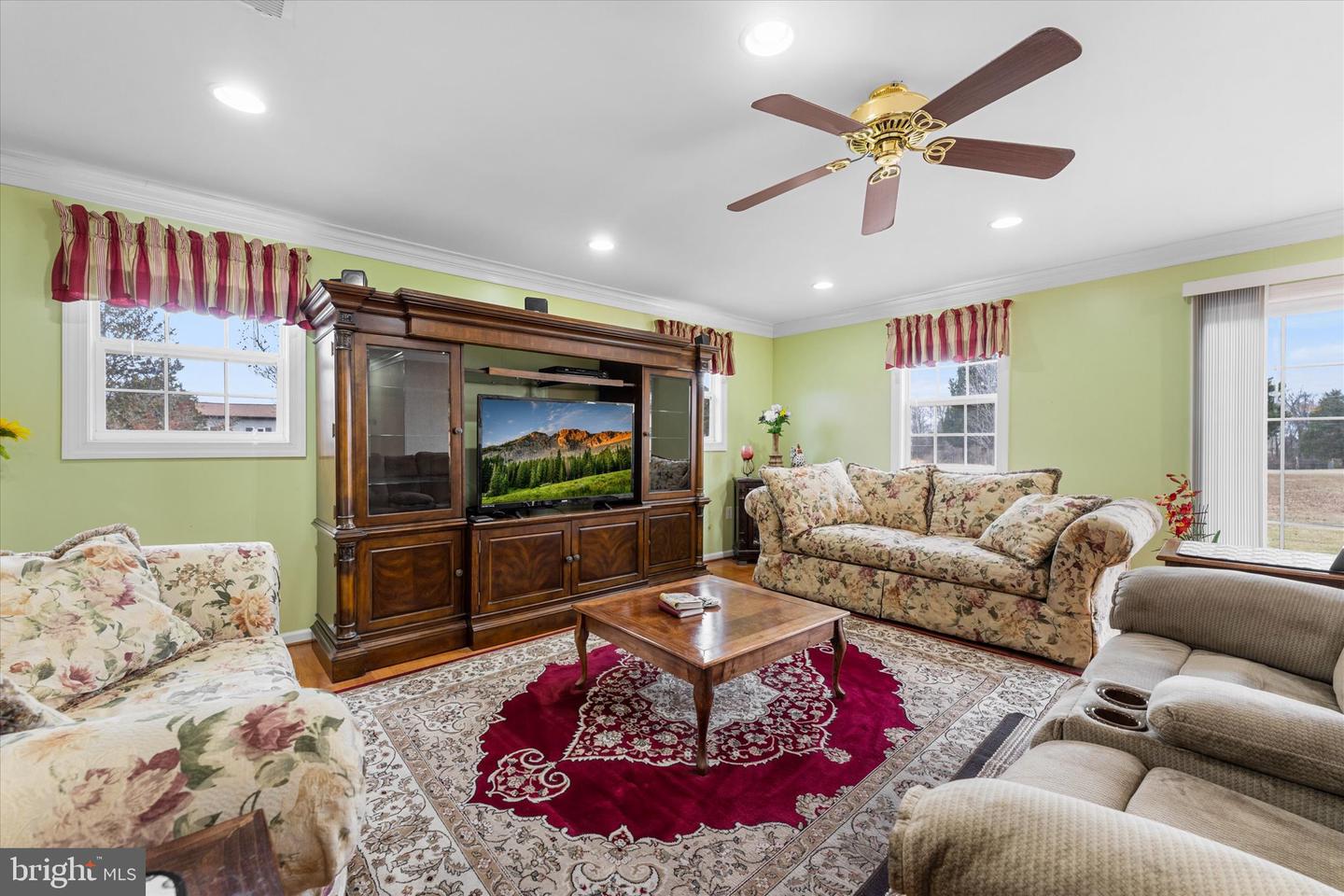 14917-A COMPTON RD, CENTREVILLE, Virginia 20121, 4 Bedrooms Bedrooms, ,2 BathroomsBathrooms,Residential,For sale,14917-A COMPTON RD,VAFX2282288 MLS # VAFX2282288