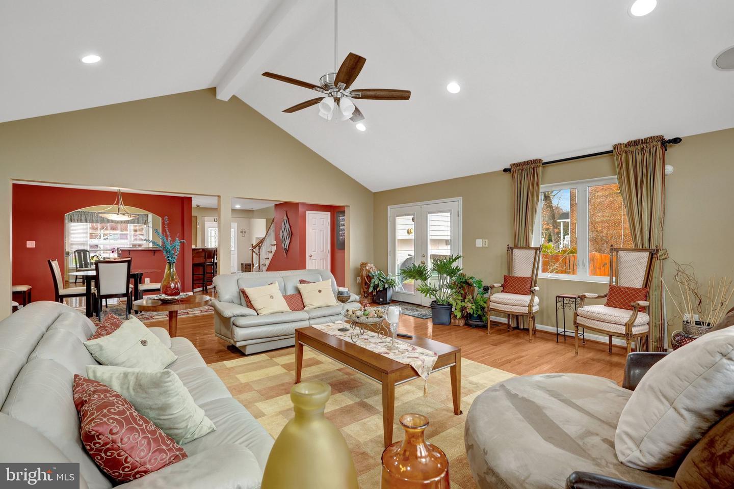 226 TALAHI RD SE, VIENNA, Virginia 22180, 6 Bedrooms Bedrooms, ,4 BathroomsBathrooms,Residential,For sale,226 TALAHI RD SE,VAFX2282420 MLS # VAFX2282420