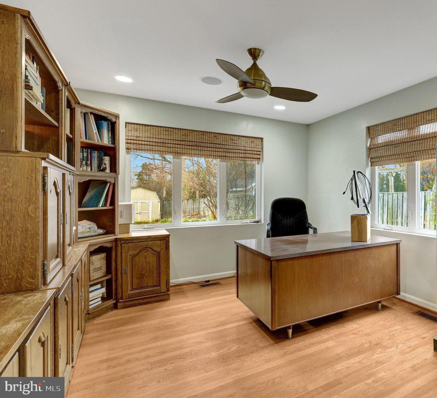 226 TALAHI RD SE, VIENNA, Virginia 22180, 6 Bedrooms Bedrooms, ,4 BathroomsBathrooms,Residential,For sale,226 TALAHI RD SE,VAFX2282420 MLS # VAFX2282420