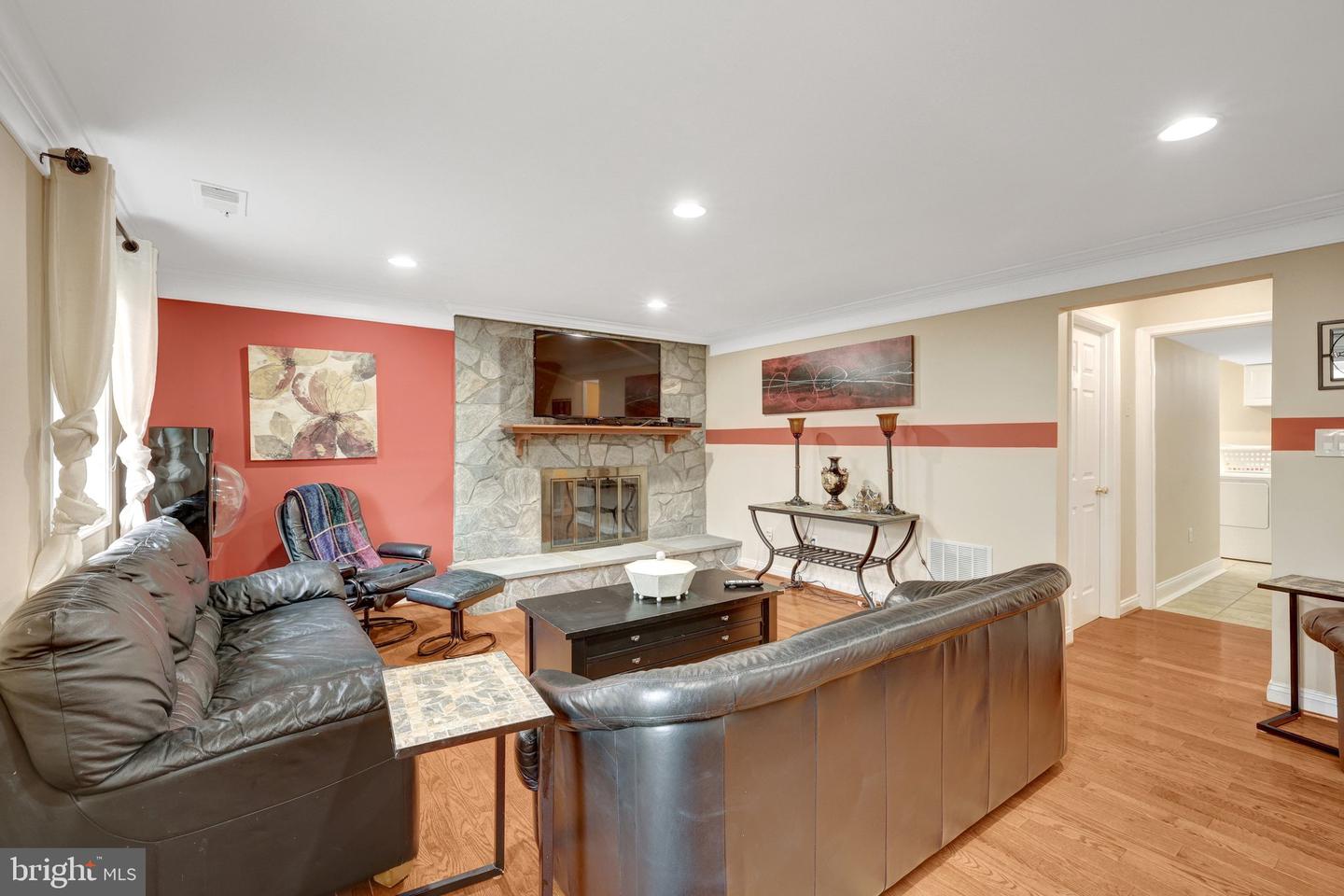 226 TALAHI RD SE, VIENNA, Virginia 22180, 6 Bedrooms Bedrooms, ,4 BathroomsBathrooms,Residential,For sale,226 TALAHI RD SE,VAFX2282420 MLS # VAFX2282420