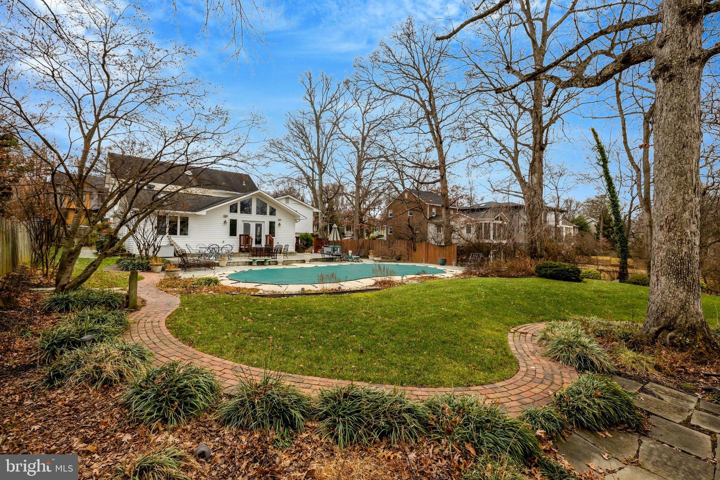 226 TALAHI RD SE, VIENNA, Virginia 22180, 6 Bedrooms Bedrooms, ,4 BathroomsBathrooms,Residential,For sale,226 TALAHI RD SE,VAFX2282420 MLS # VAFX2282420