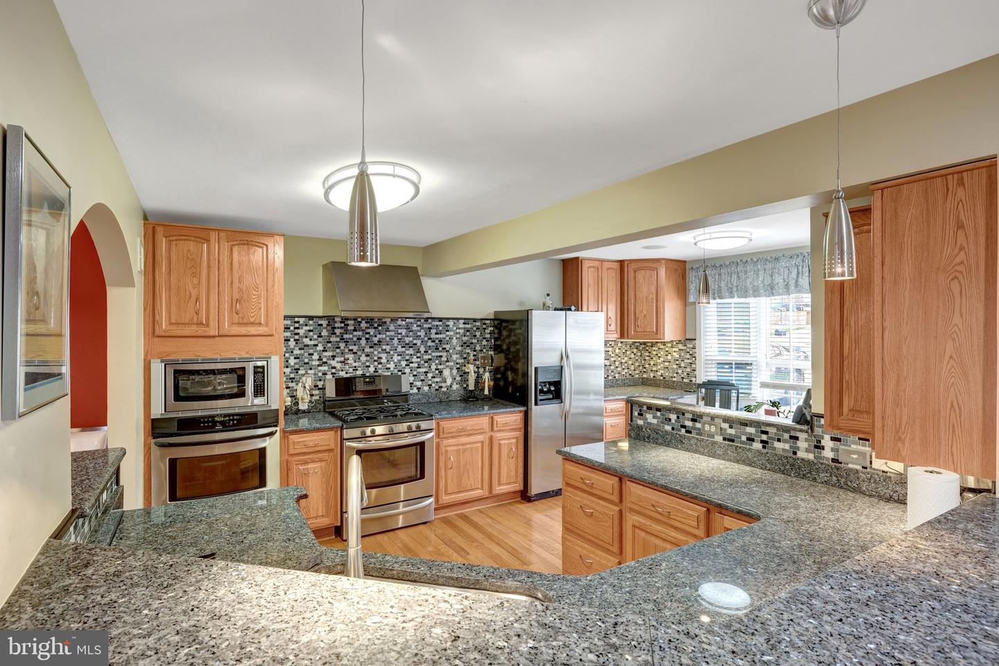 226 TALAHI RD SE, VIENNA, Virginia 22180, 6 Bedrooms Bedrooms, ,4 BathroomsBathrooms,Residential,For sale,226 TALAHI RD SE,VAFX2282420 MLS # VAFX2282420