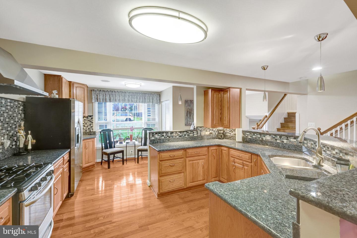 226 TALAHI RD SE, VIENNA, Virginia 22180, 6 Bedrooms Bedrooms, ,4 BathroomsBathrooms,Residential,For sale,226 TALAHI RD SE,VAFX2282420 MLS # VAFX2282420