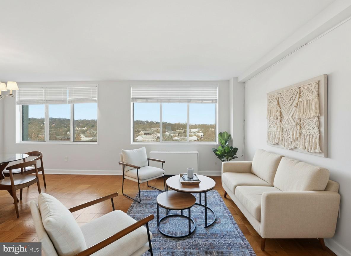 6621 WAKEFIELD DR #717, ALEXANDRIA, Virginia 22307, 2 Bedrooms Bedrooms, ,1 BathroomBathrooms,Residential,For sale,6621 WAKEFIELD DR #717,VAFX2282518 MLS # VAFX2282518