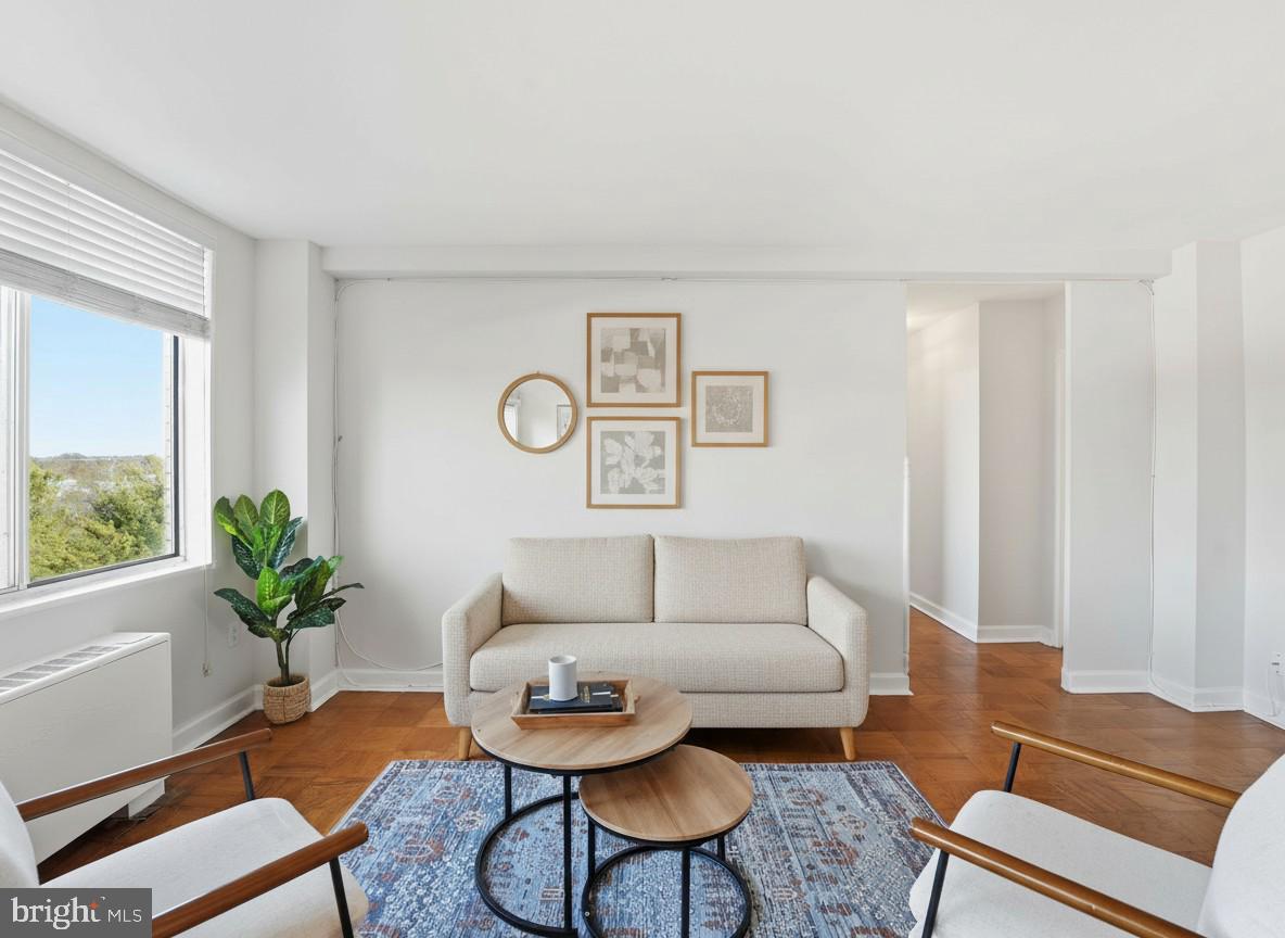 6621 WAKEFIELD DR #717, ALEXANDRIA, Virginia 22307, 2 Bedrooms Bedrooms, ,1 BathroomBathrooms,Residential,For sale,6621 WAKEFIELD DR #717,VAFX2282518 MLS # VAFX2282518