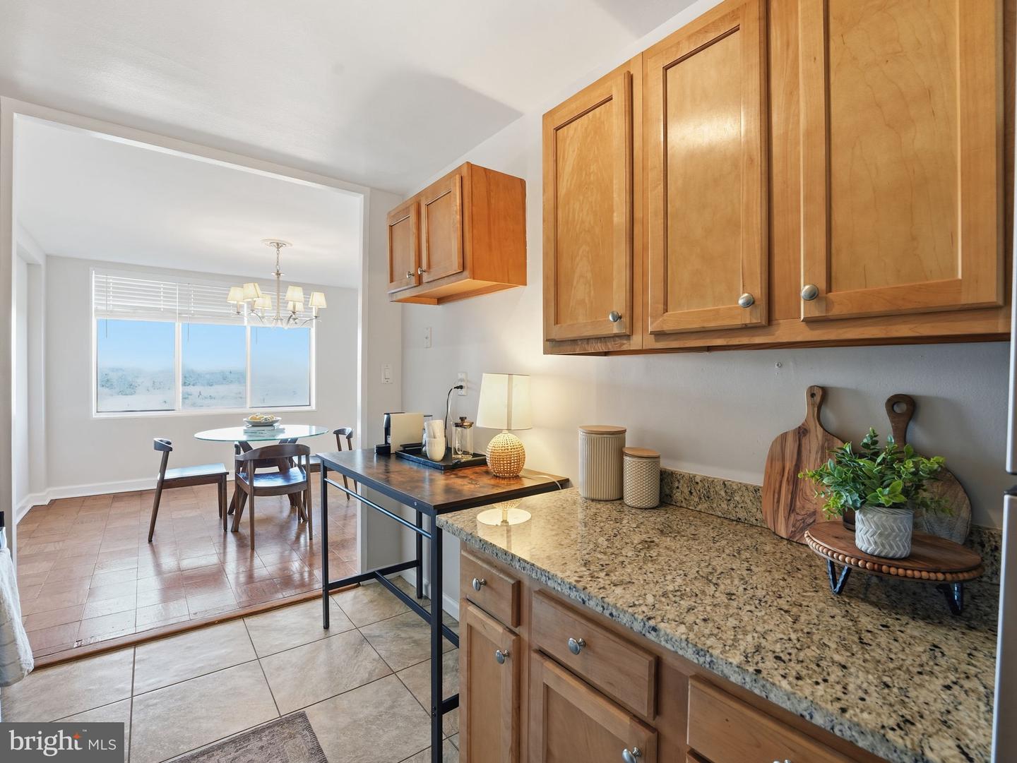 6621 WAKEFIELD DR #717, ALEXANDRIA, Virginia 22307, 2 Bedrooms Bedrooms, ,1 BathroomBathrooms,Residential,For sale,6621 WAKEFIELD DR #717,VAFX2282518 MLS # VAFX2282518