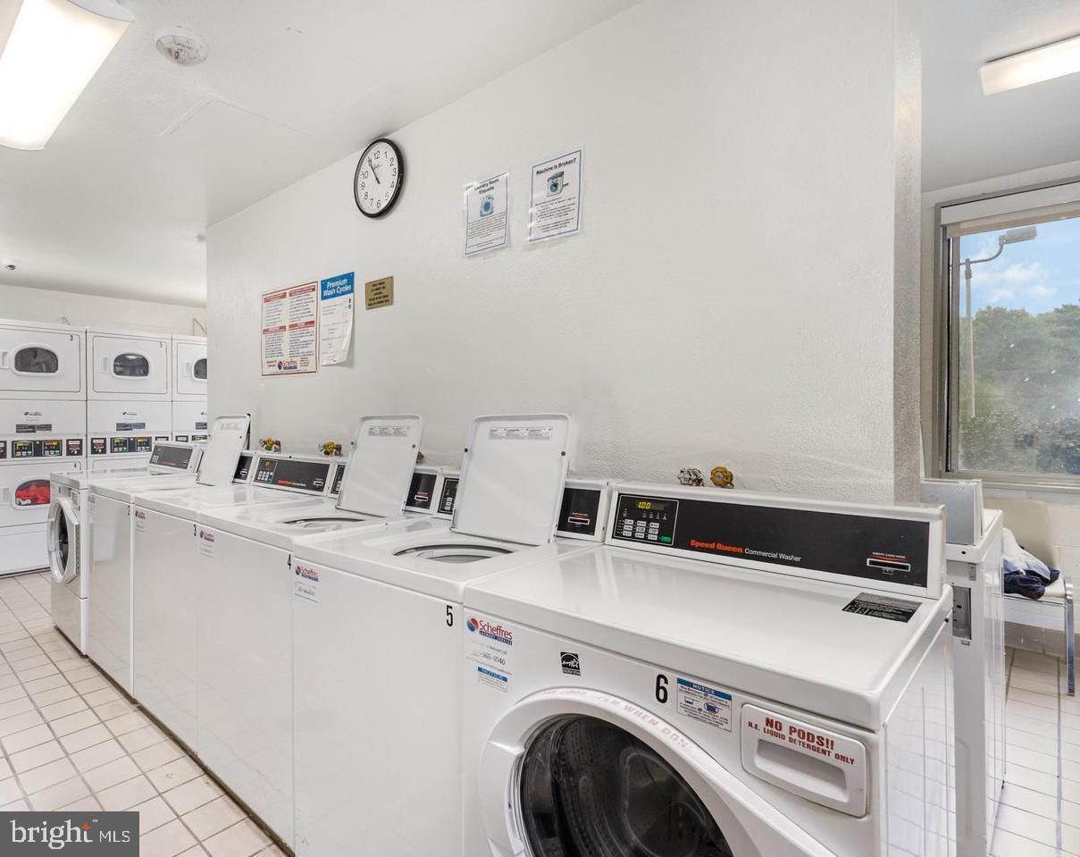 6621 WAKEFIELD DR #717, ALEXANDRIA, Virginia 22307, 2 Bedrooms Bedrooms, ,1 BathroomBathrooms,Residential,For sale,6621 WAKEFIELD DR #717,VAFX2282518 MLS # VAFX2282518