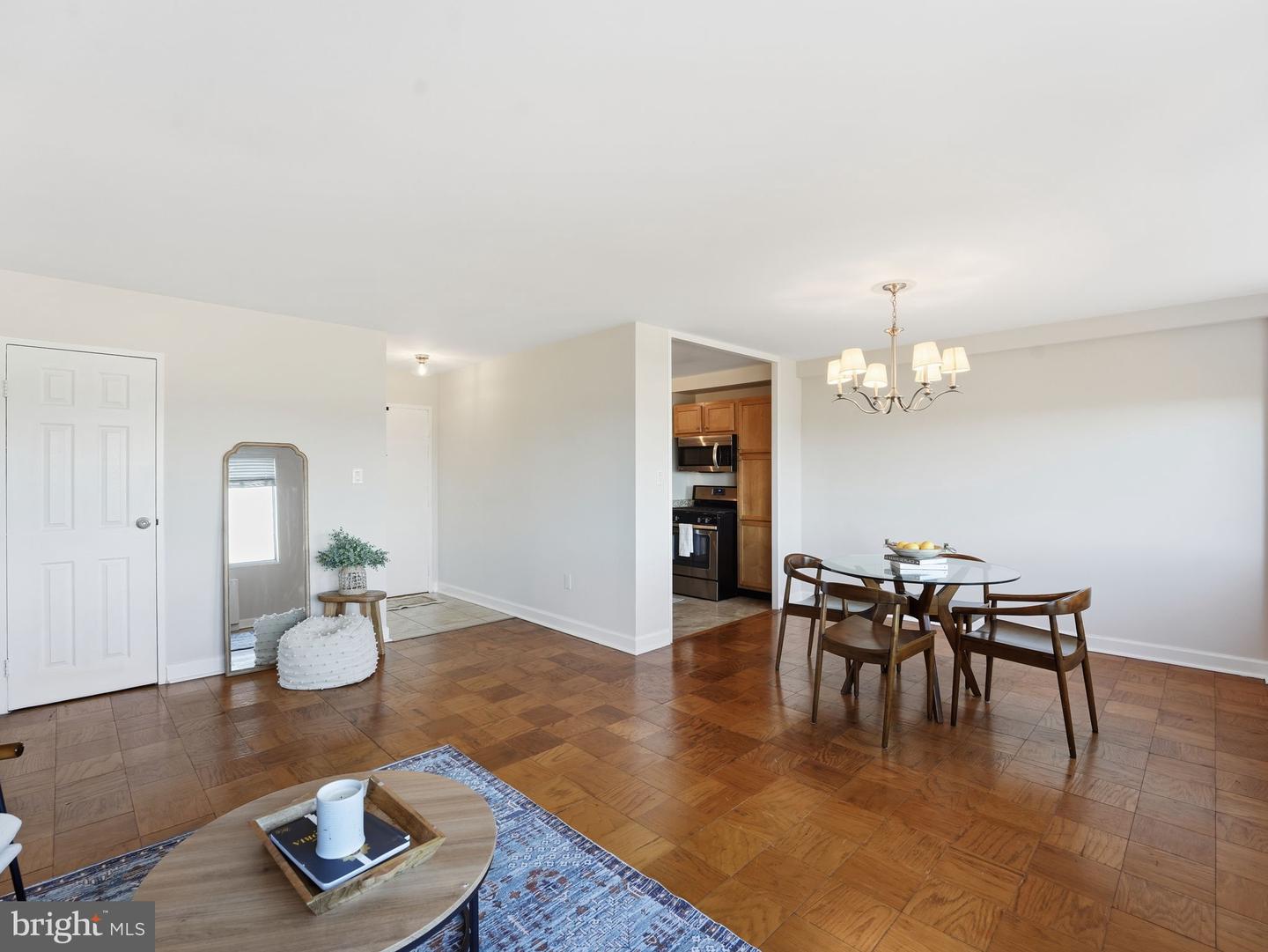 6621 WAKEFIELD DR #717, ALEXANDRIA, Virginia 22307, 2 Bedrooms Bedrooms, ,1 BathroomBathrooms,Residential,For sale,6621 WAKEFIELD DR #717,VAFX2282518 MLS # VAFX2282518