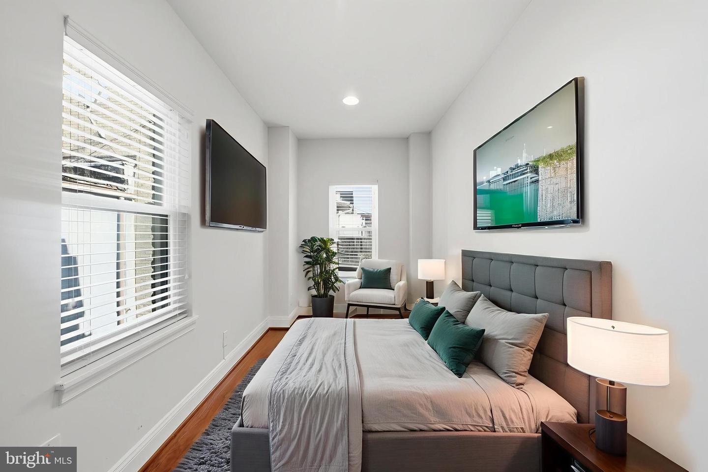 813 12TH ST NE, WASHINGTON, District Of Columbia 20002, 2 Bedrooms Bedrooms, ,1 BathroomBathrooms,Residential,For sale,813 12TH ST NE,DCDC2235034 MLS # DCDC2235034 813 12TH ST NE, WASHINGTON, District Of Columbia 20002, 2 Bedrooms Bedrooms, ,1 BathroomBathrooms,Residential,For sale,813 12TH ST NE,DCDC2235034 MLS # DCDC2235034